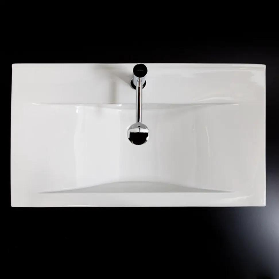 white sink