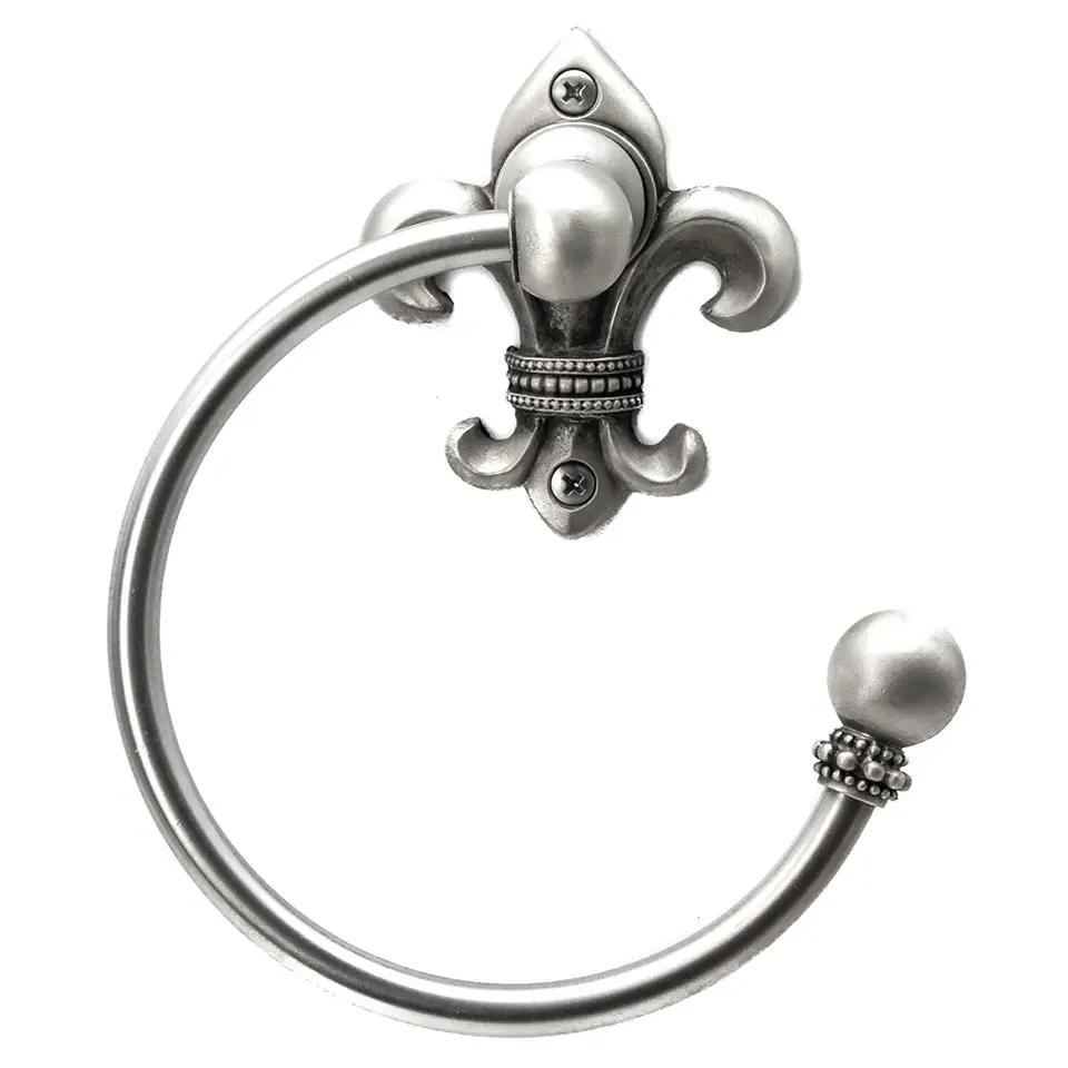 Carpe Diem Charlemagne Swing Towel Smooth Ring Right by Carpe Diem
