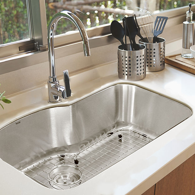 stainless steel kitchen sink