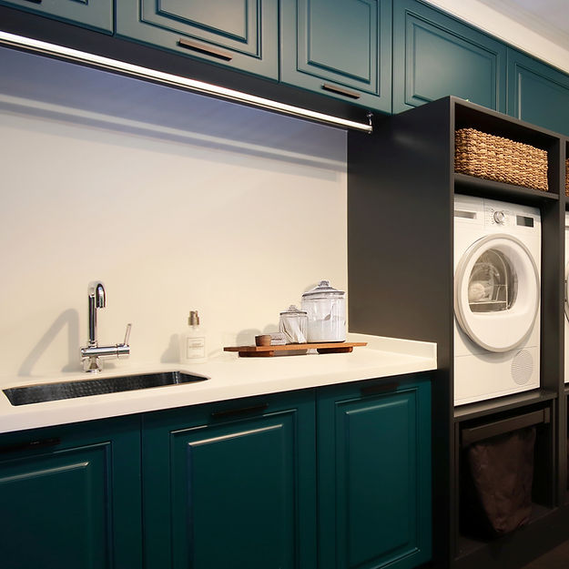 stainless steel kitchen sink