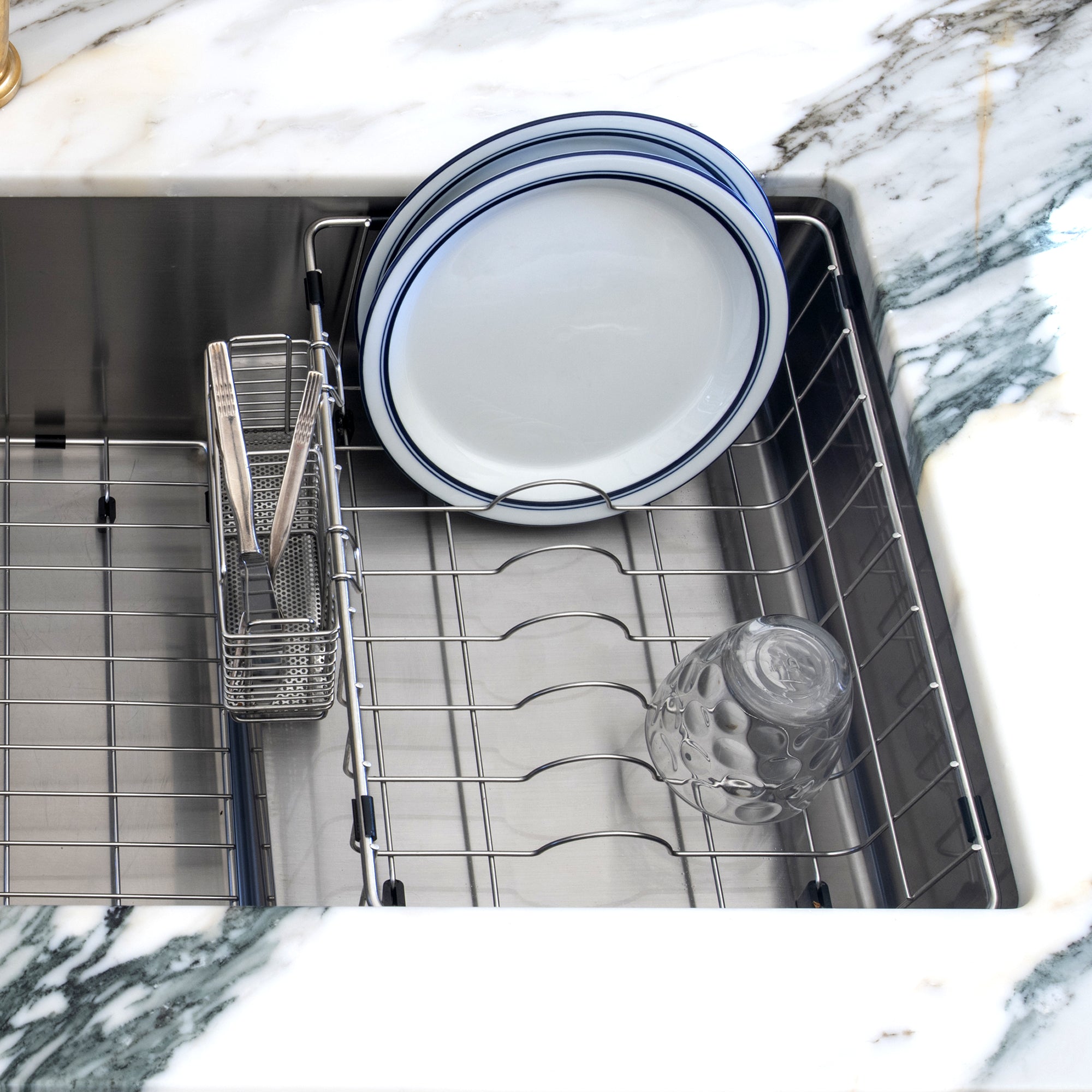 stainless kitchen sink