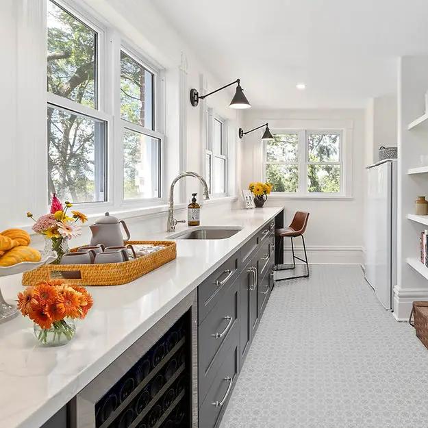stainless steel kitchen sink