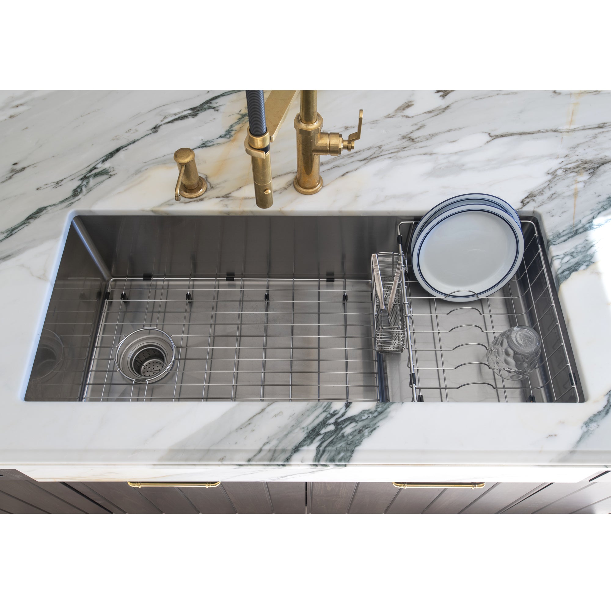 stainless kitchen sink