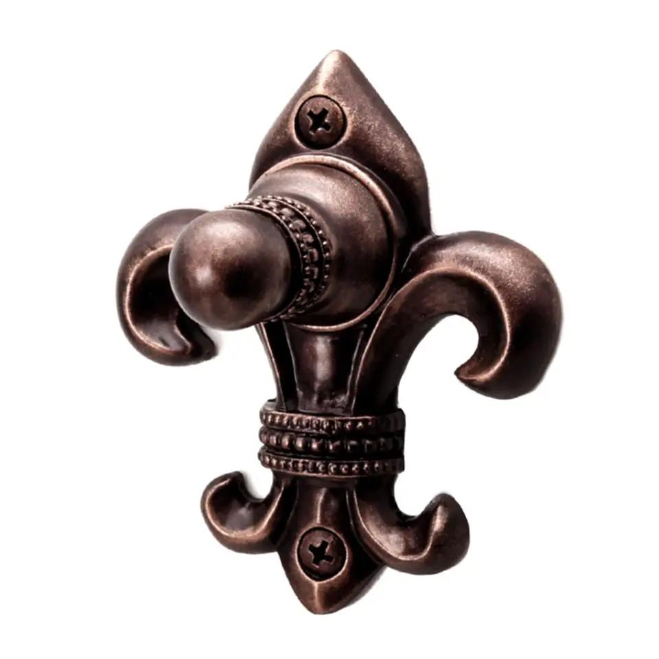 Carpe Diem Charlemagne Large Hook by Carpe Diem