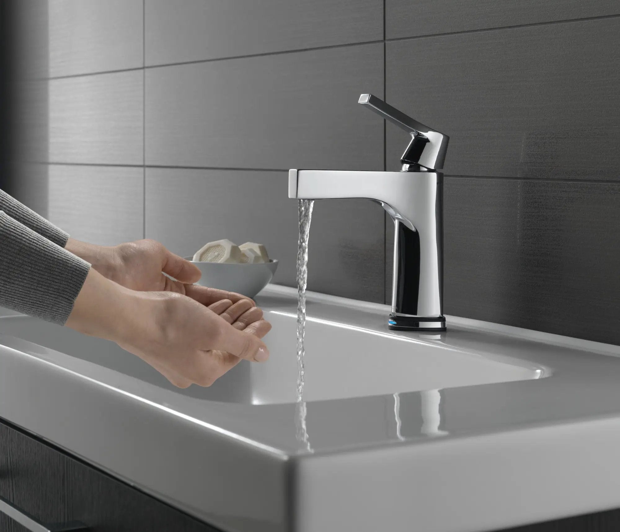 chrome bathroom faucet