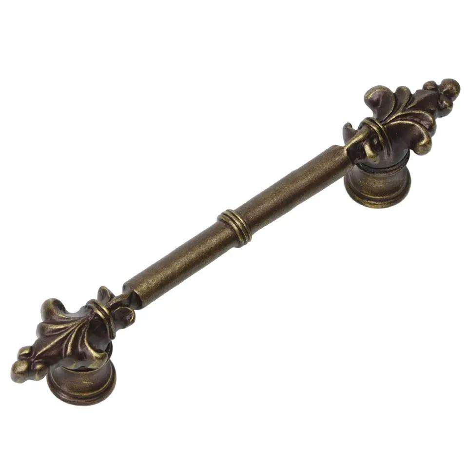 Carpe Diem Charlemagne Classic Pull with Small Fleur De Lys On Ends by Carpe Diem