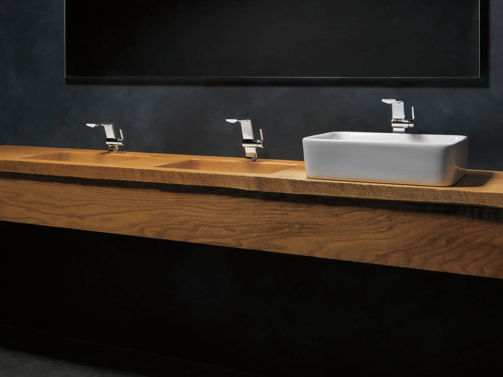 lumicoat chrome bathroom faucet
