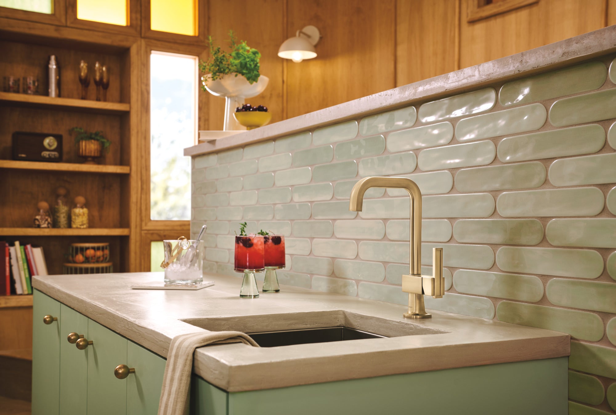 luxe gold kitchen faucet