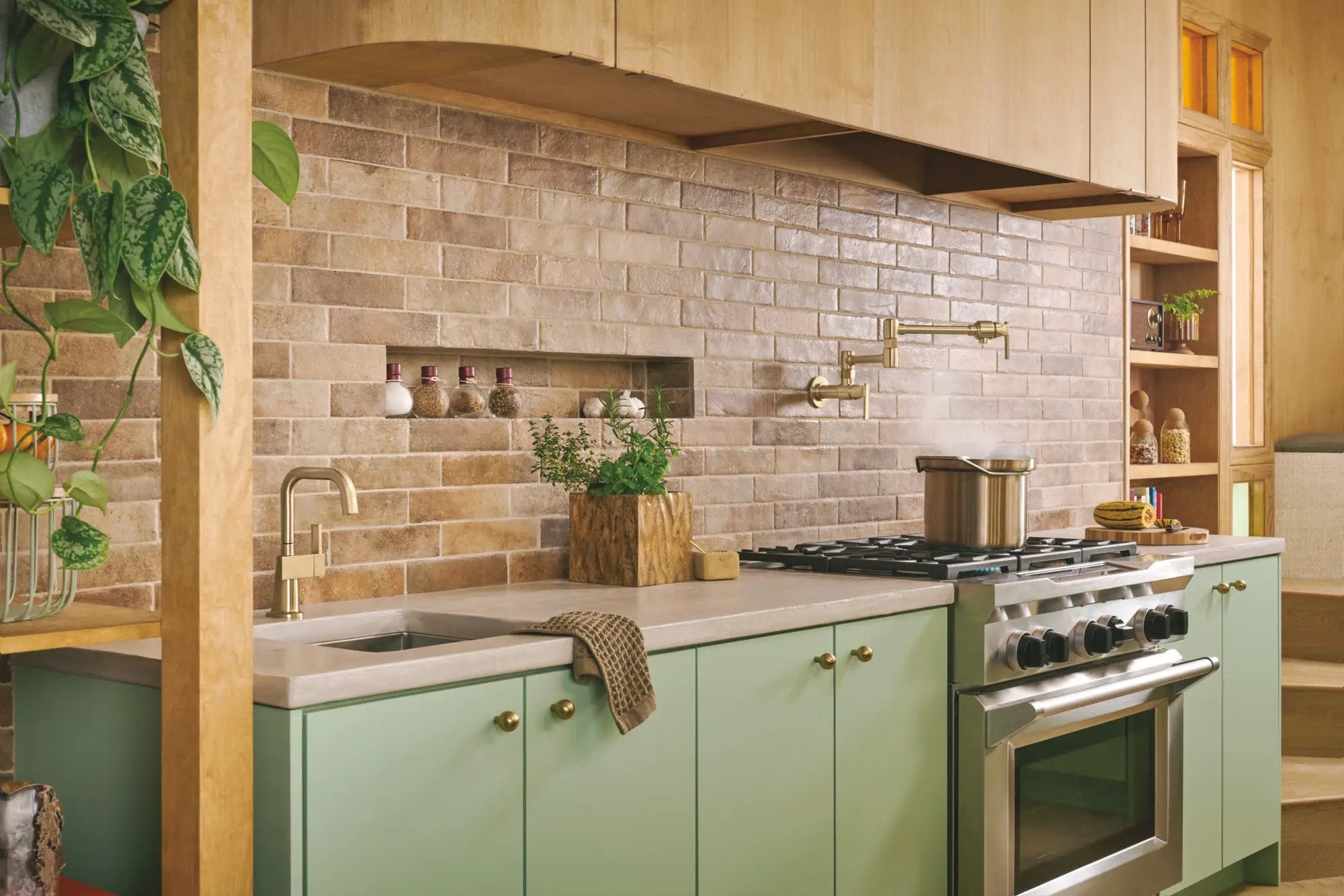 luxe gold kitchen faucet