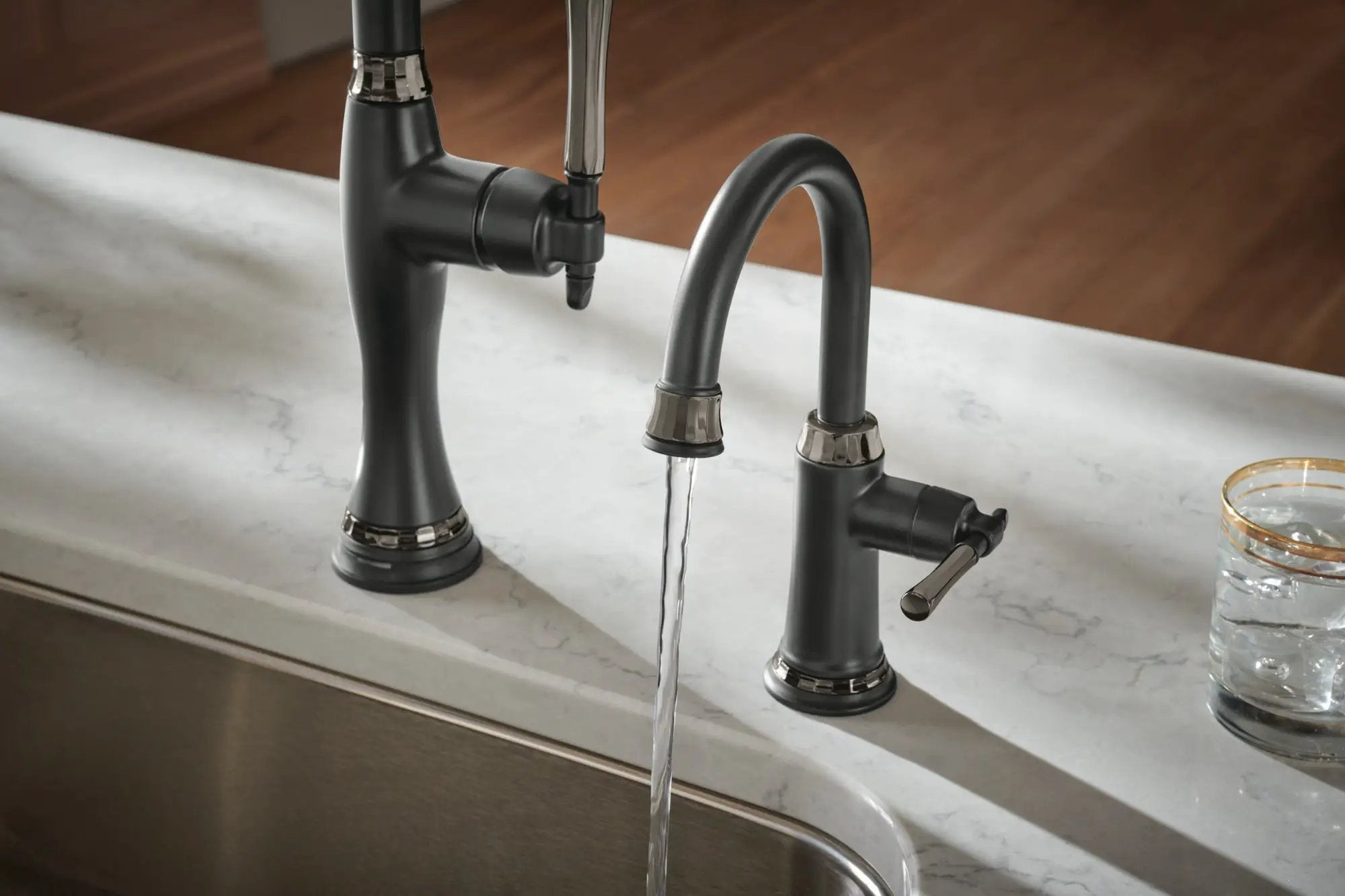 matte black / brilliance black onyx beverage faucet