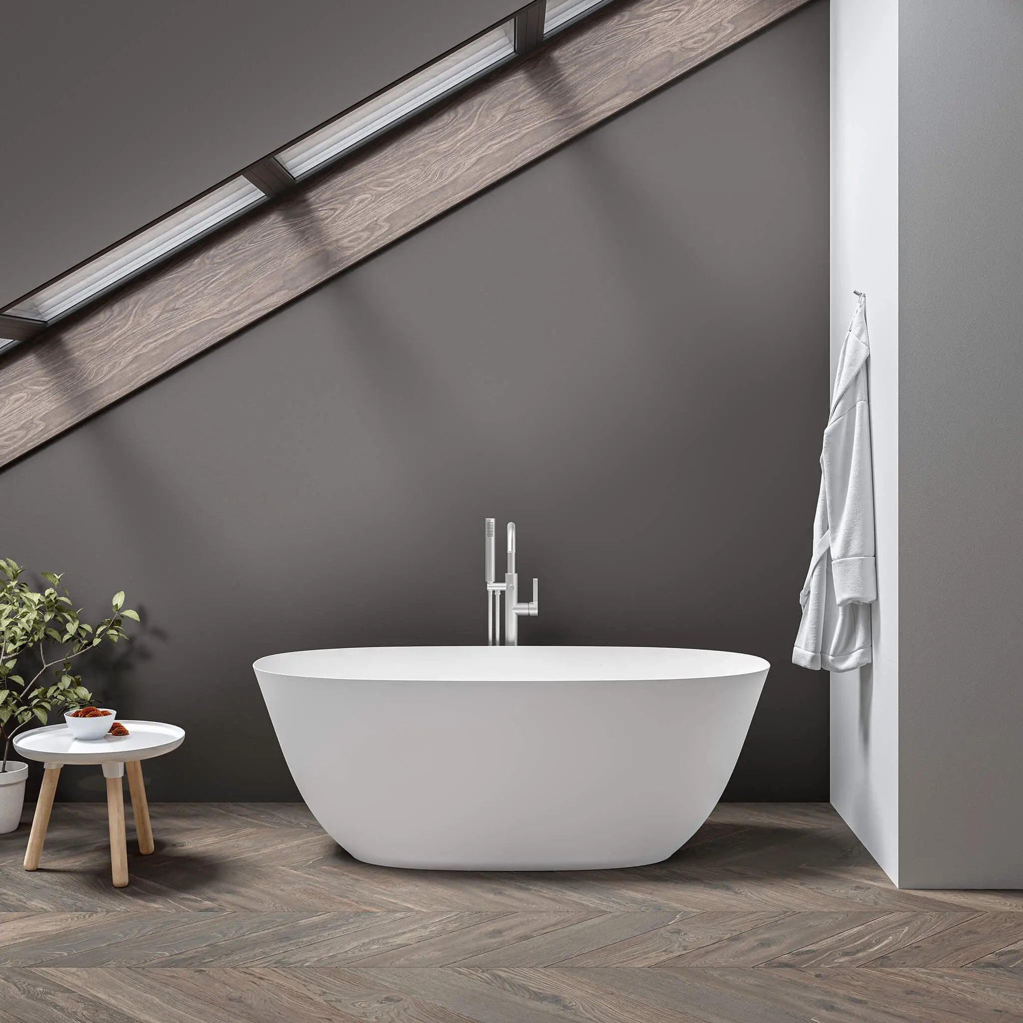 white matte bathtub