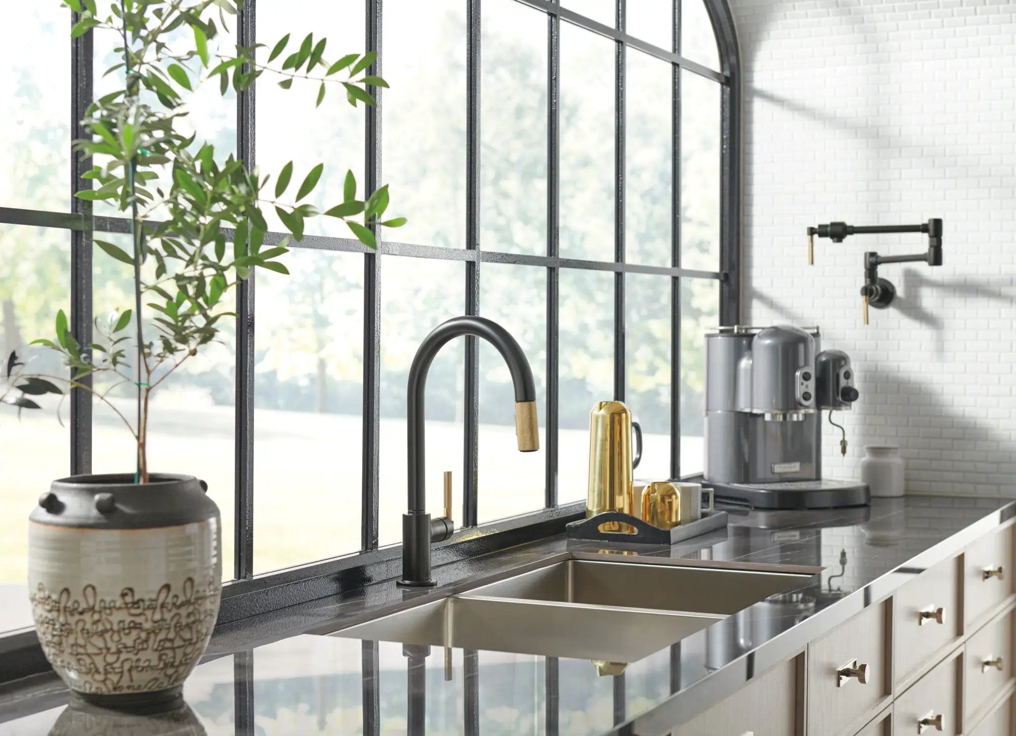 matte black / luxe gold pull-down faucet