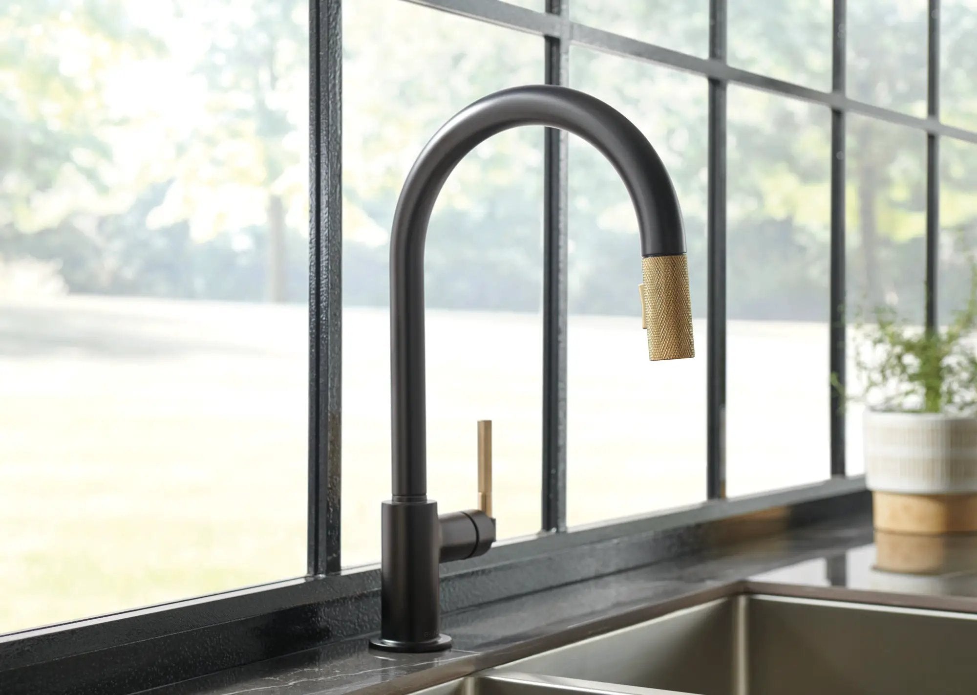 matte black / luxe gold pull-down faucet