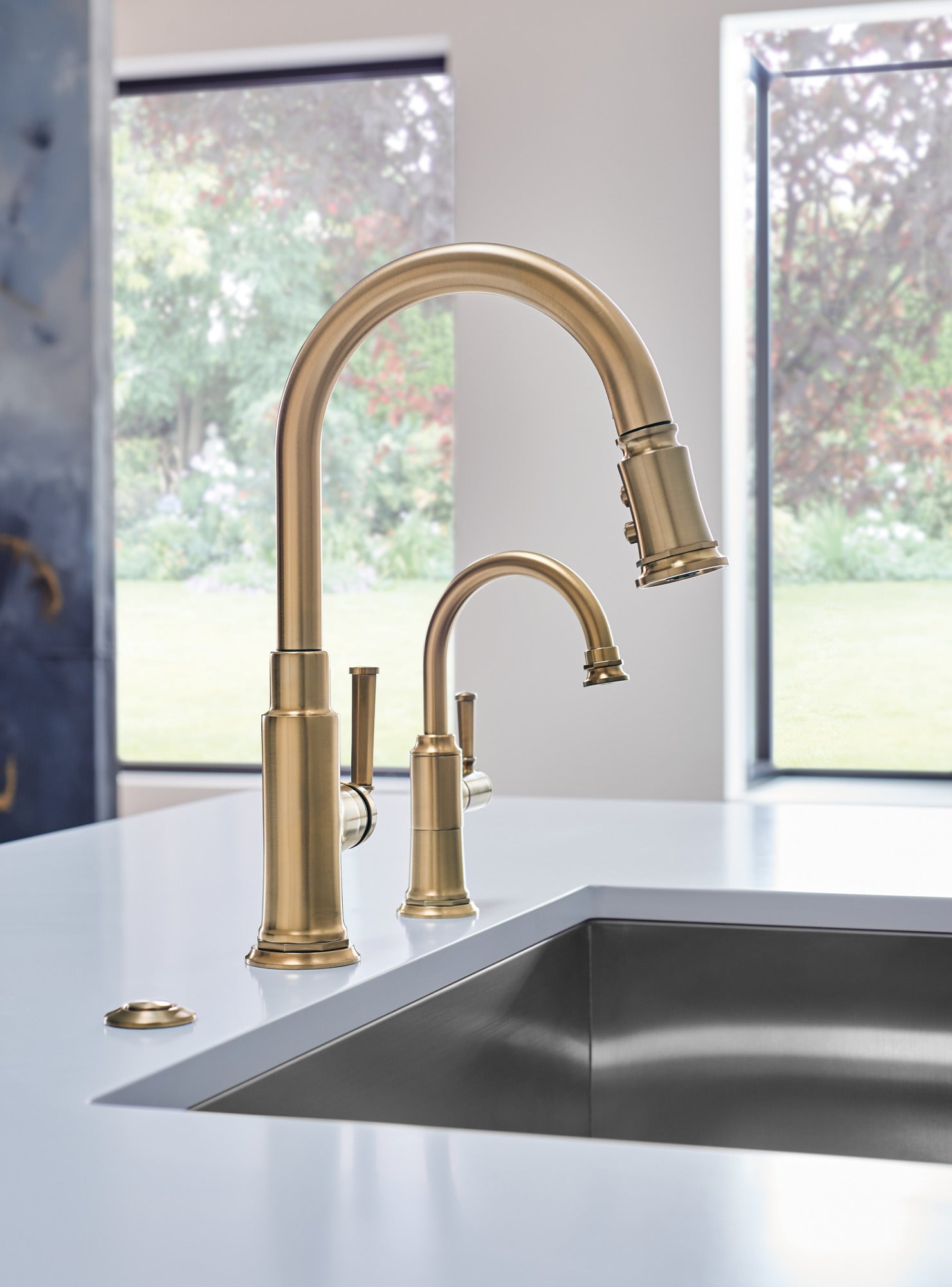 luxe gold pull-down faucet