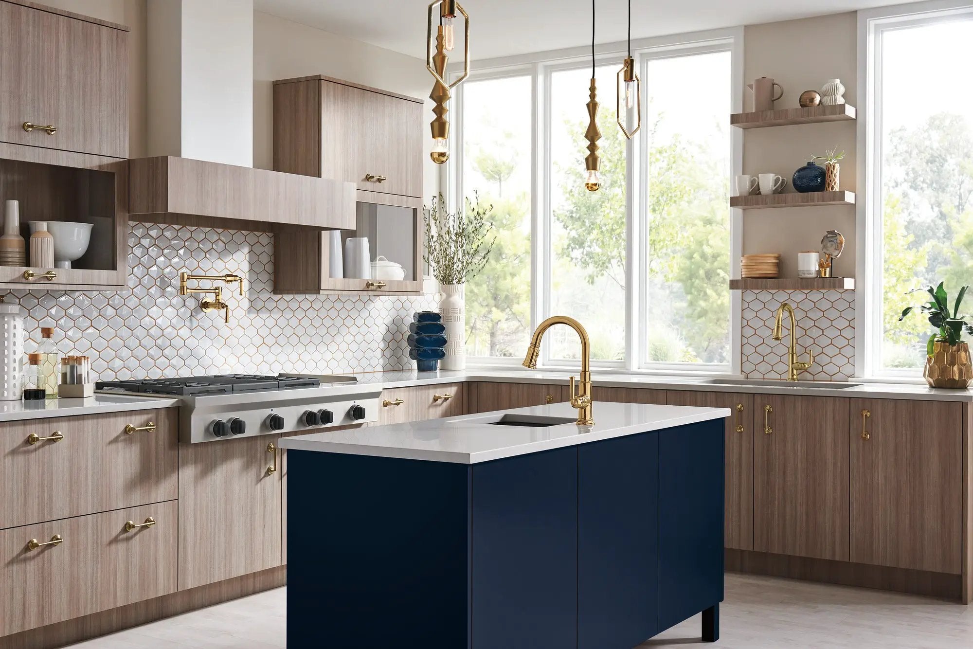 polished gold pull-down faucet
