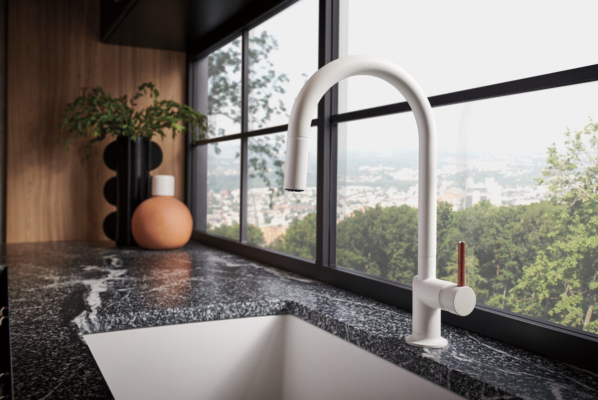 matte white / wood handle kit