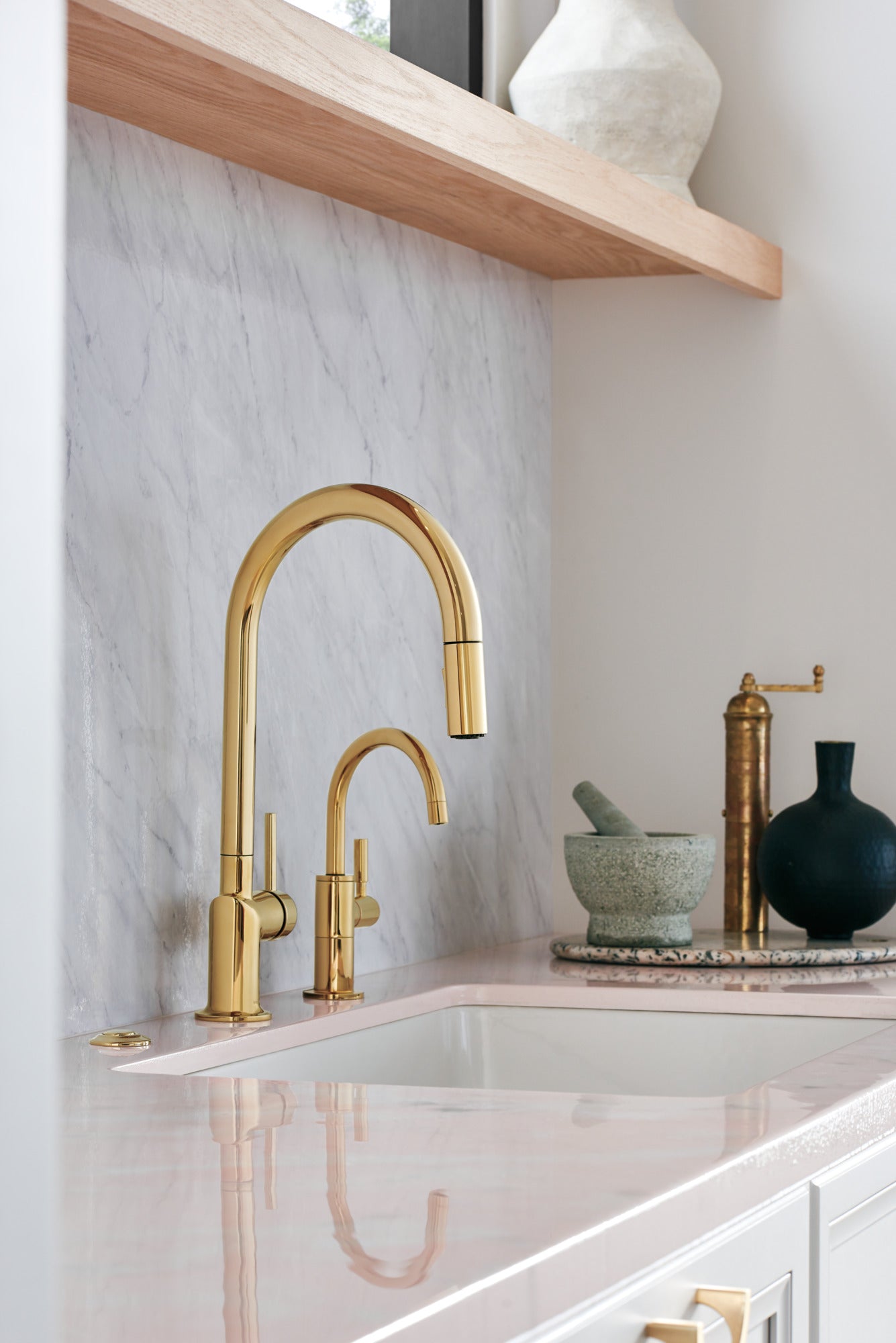 polished gold hot faucet