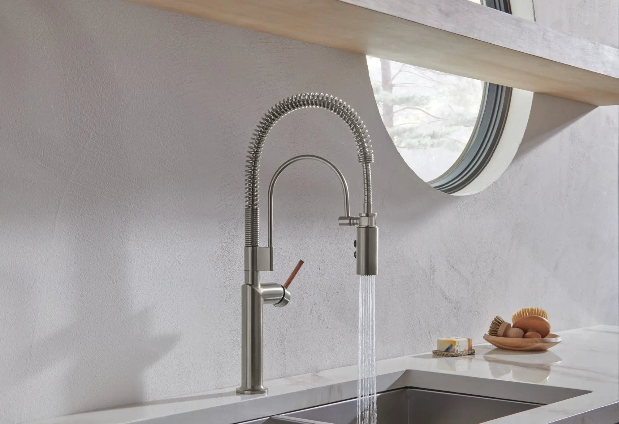 luxe steel kitchen faucet