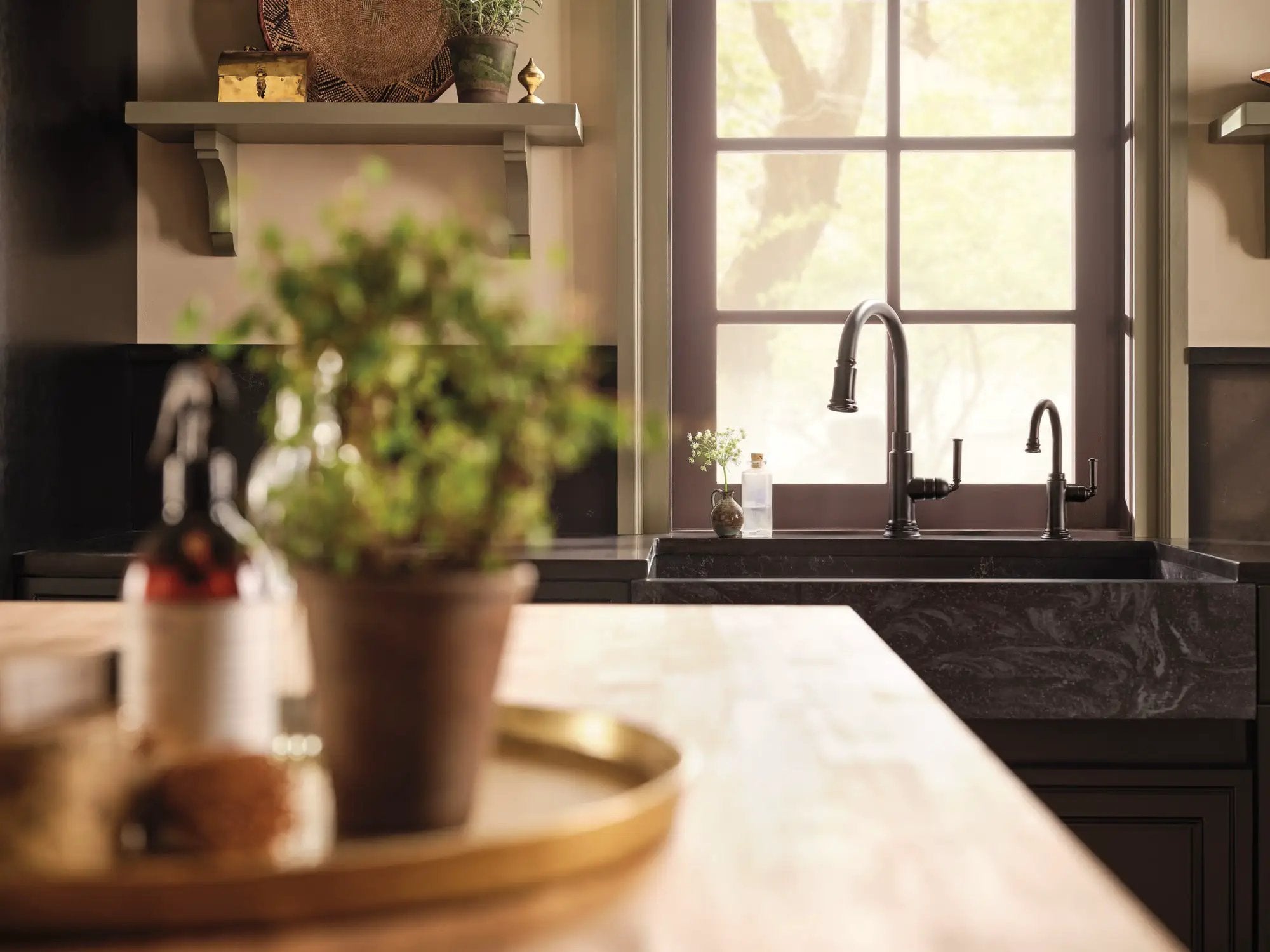 matte black pull-down faucet
