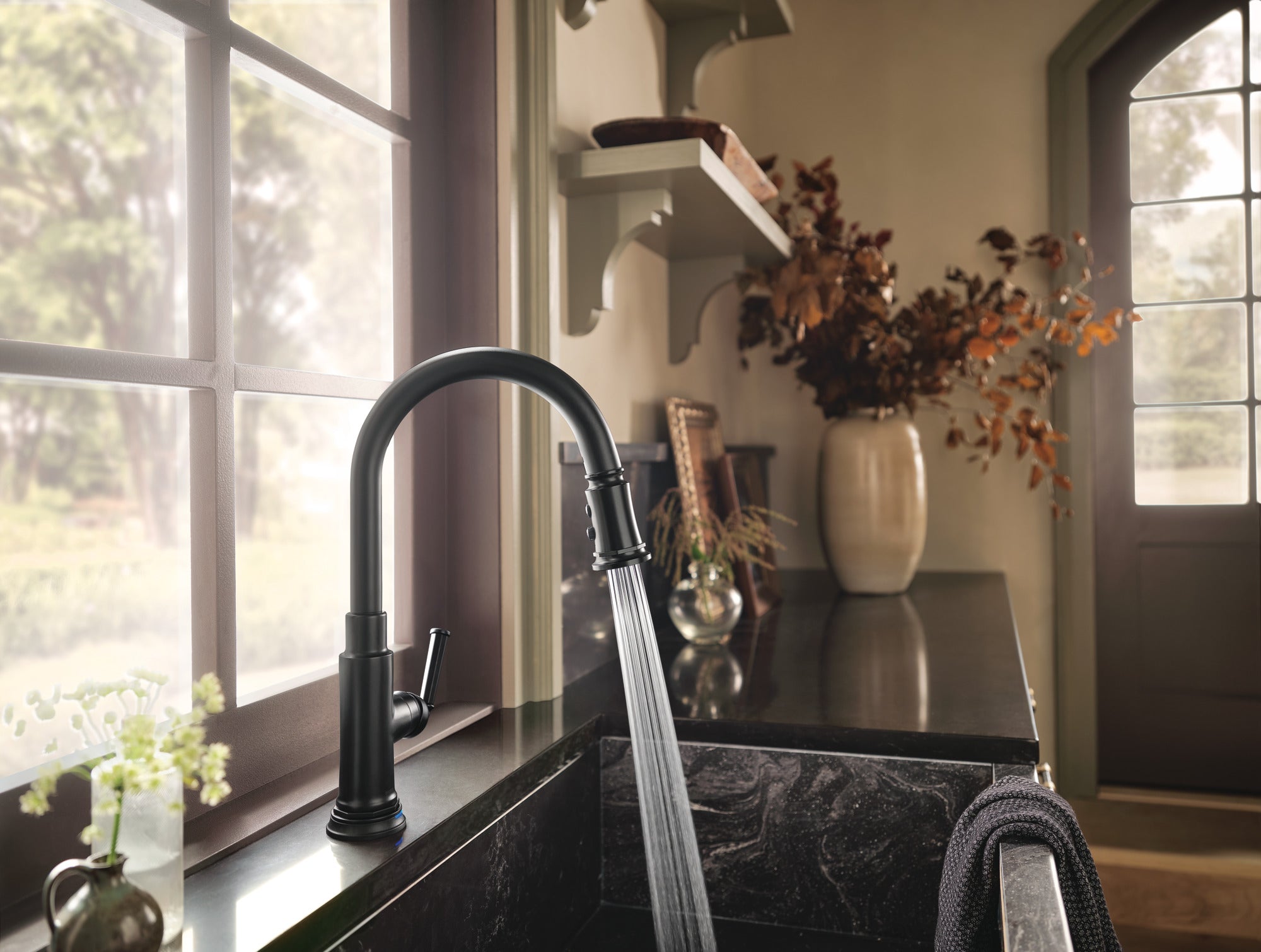 matte black pull-down faucet