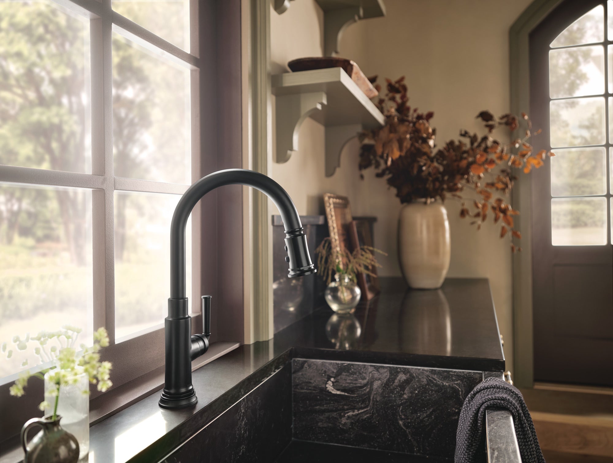 matte black pull-down faucet