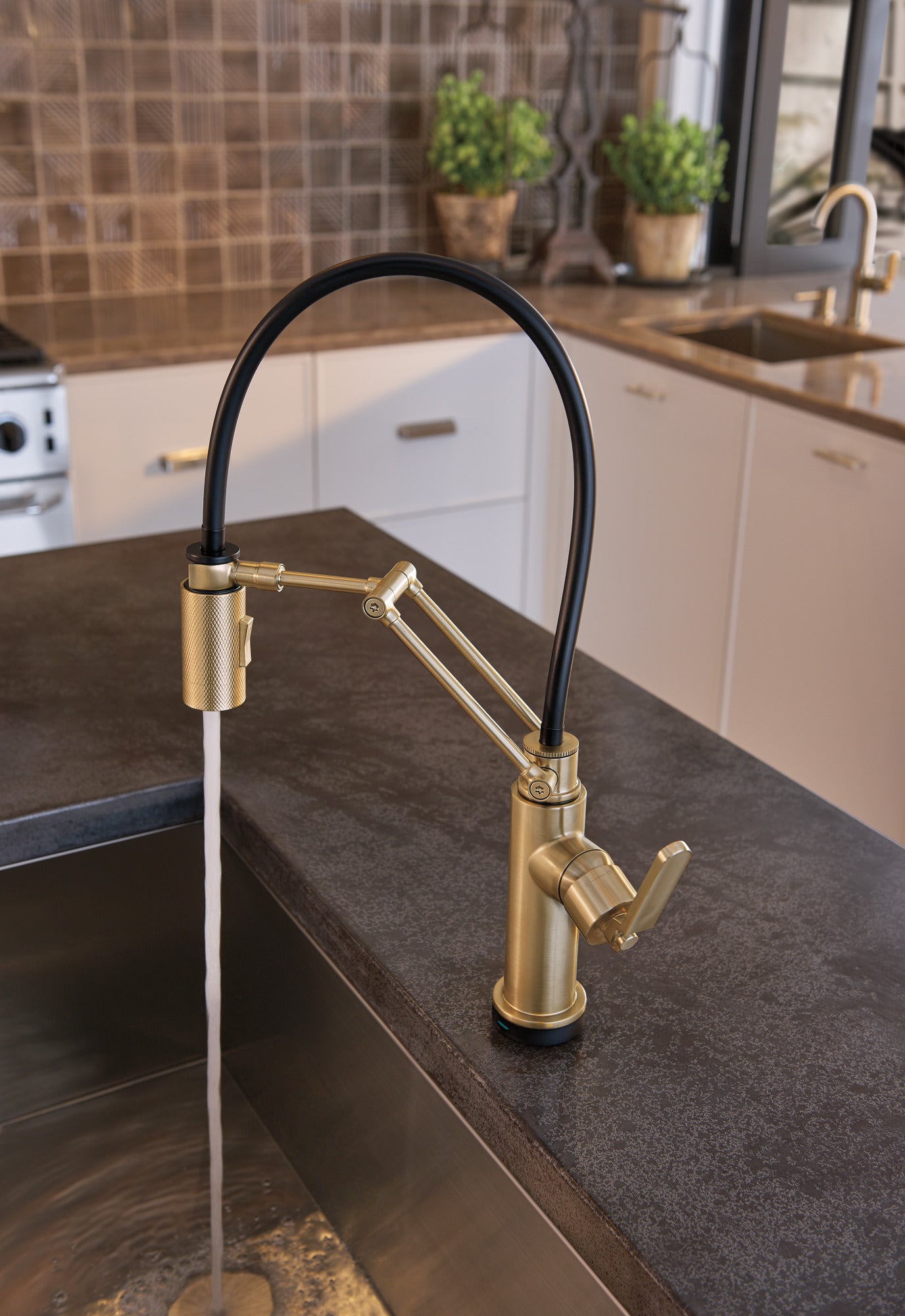 luxe gold kitchen faucet