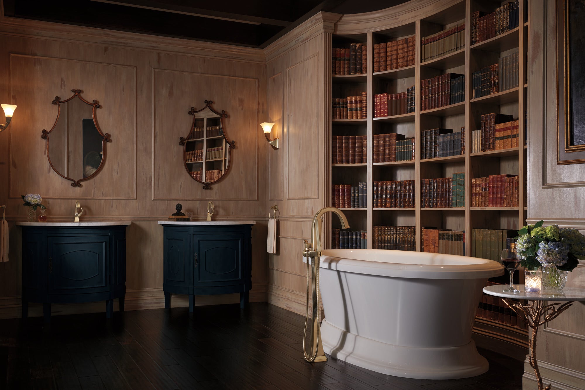 luxe gold lavatory faucet