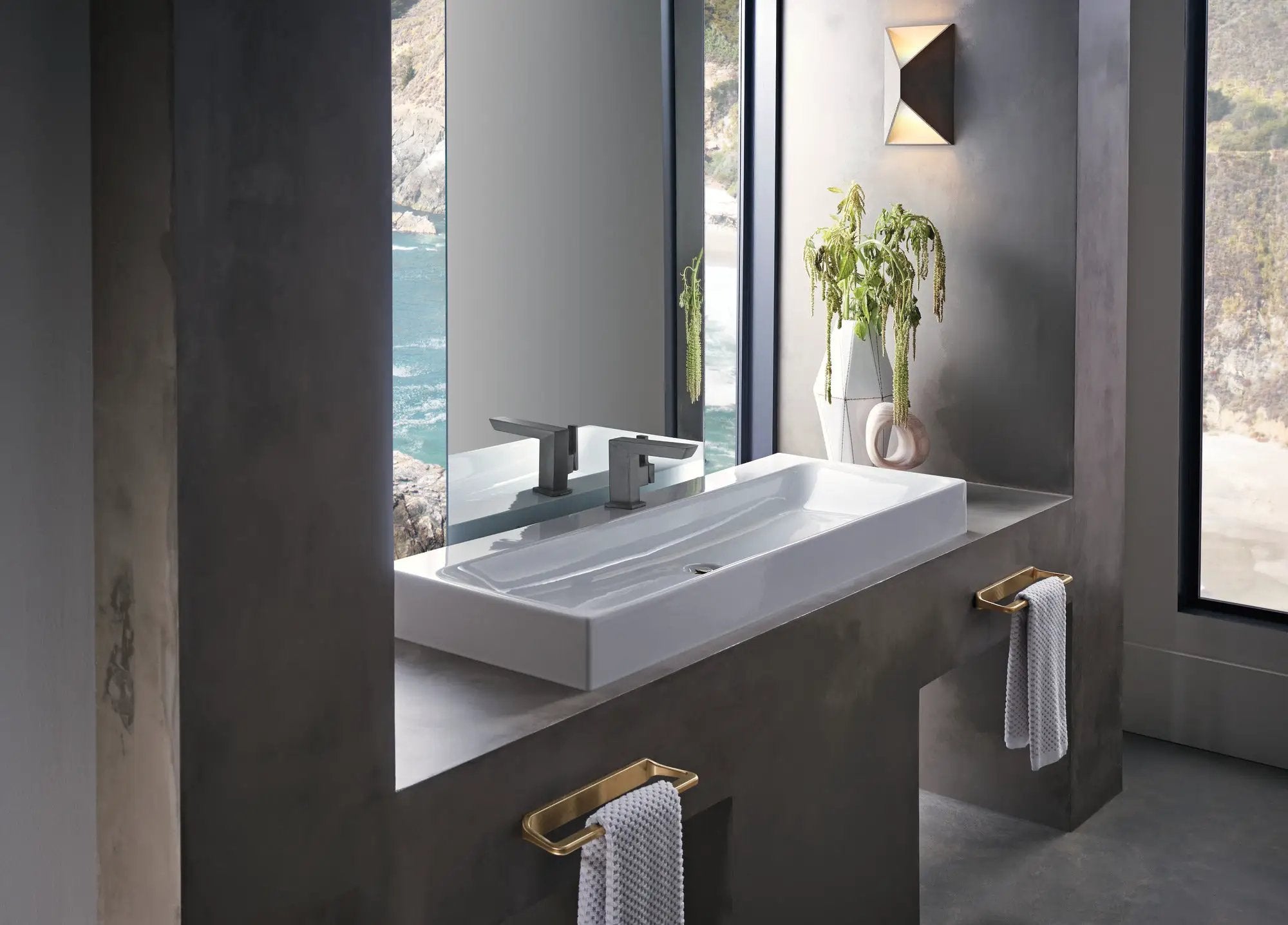 luxe gold towel bar