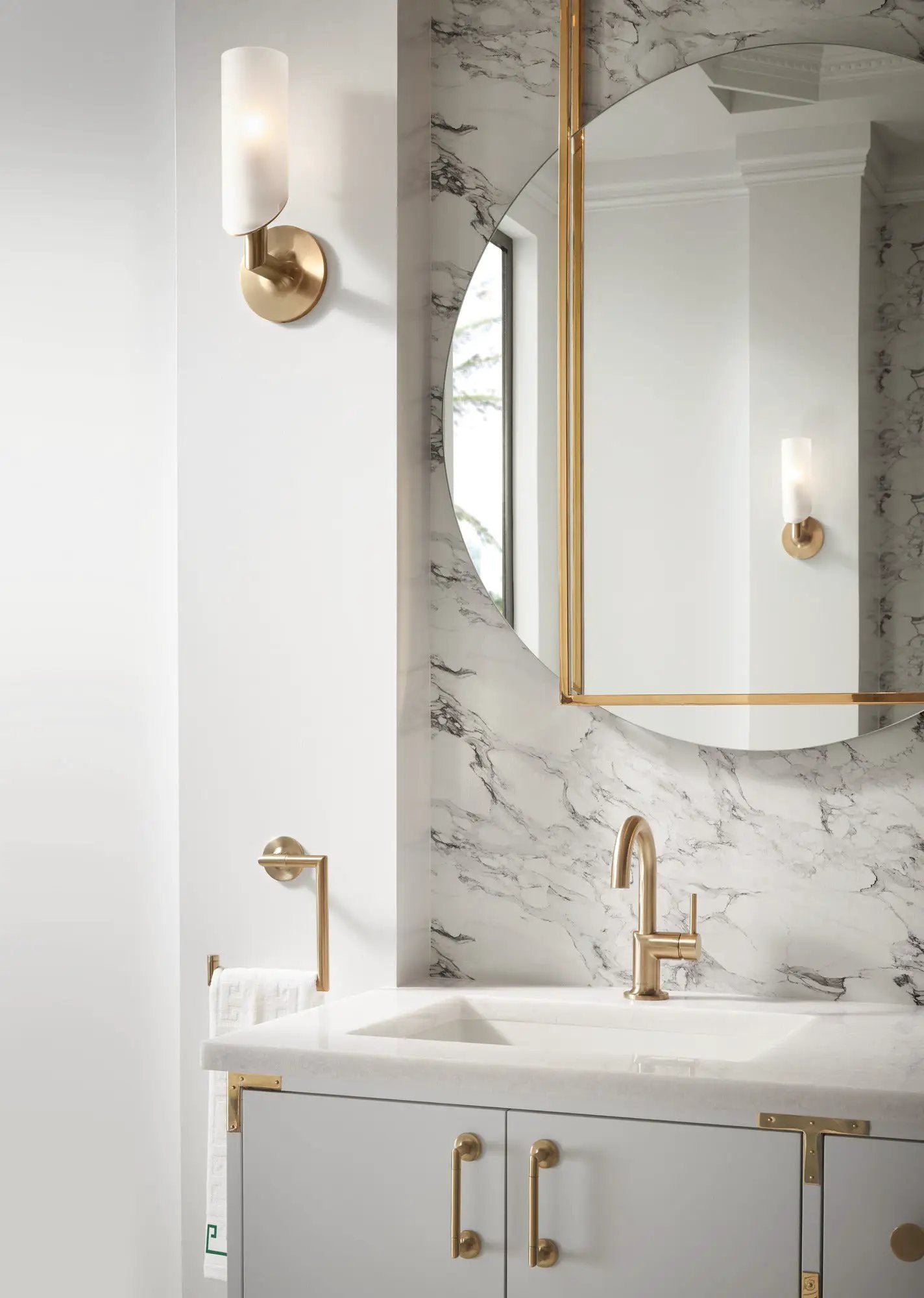 luxe gold light sconce