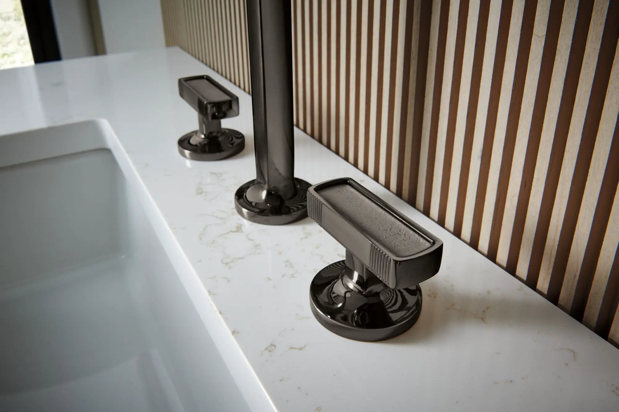 brilliance black onyx lavatory faucet
