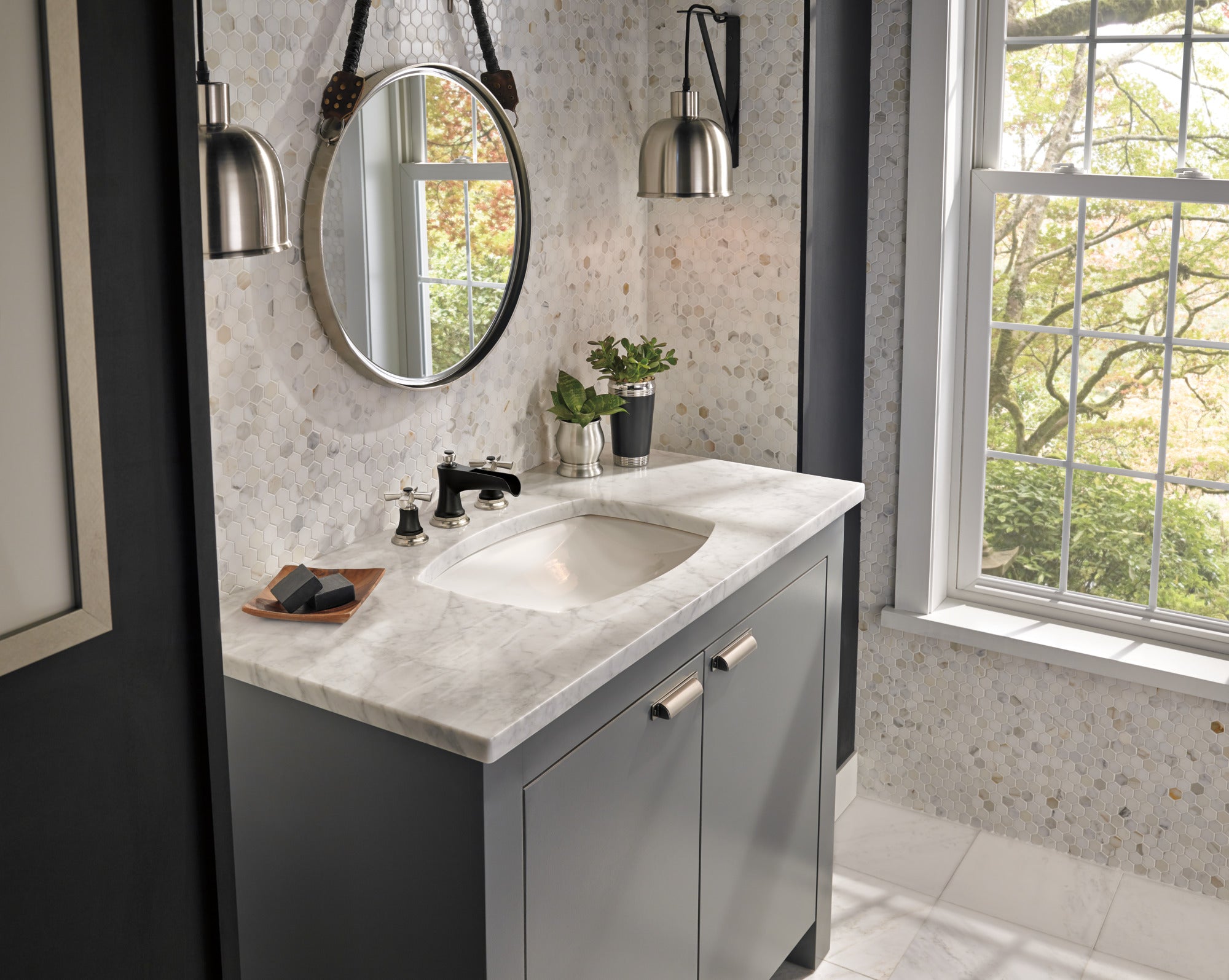 luxe nickel /matte black handle kit