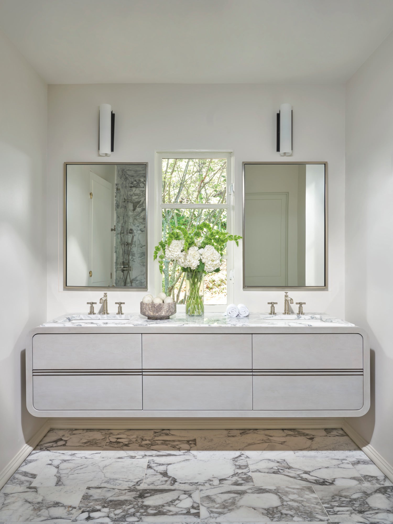 luxe nickel lavatory faucet