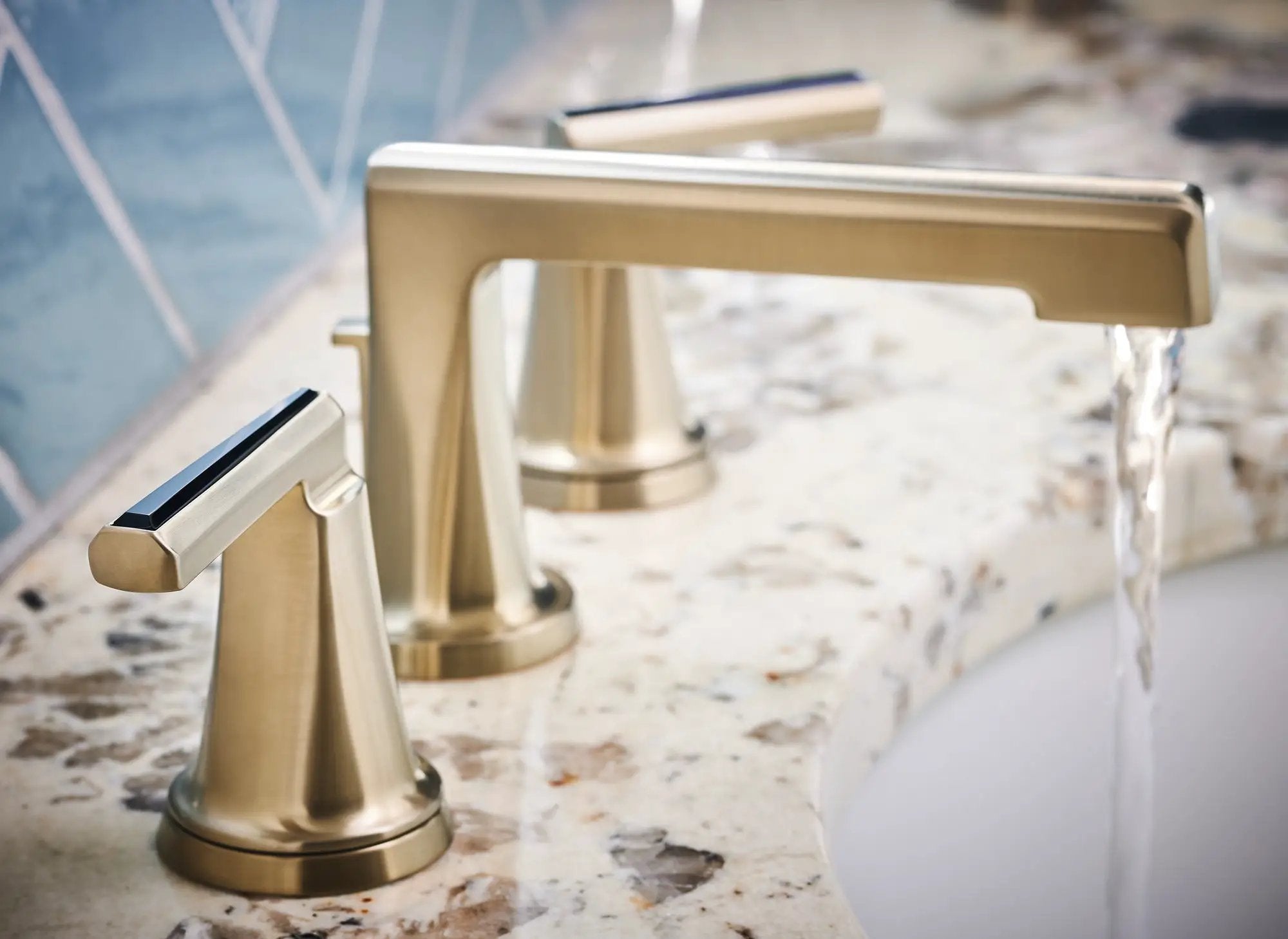 luxe gold lavatory faucet