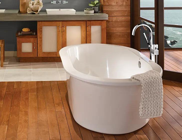 white bathtub
