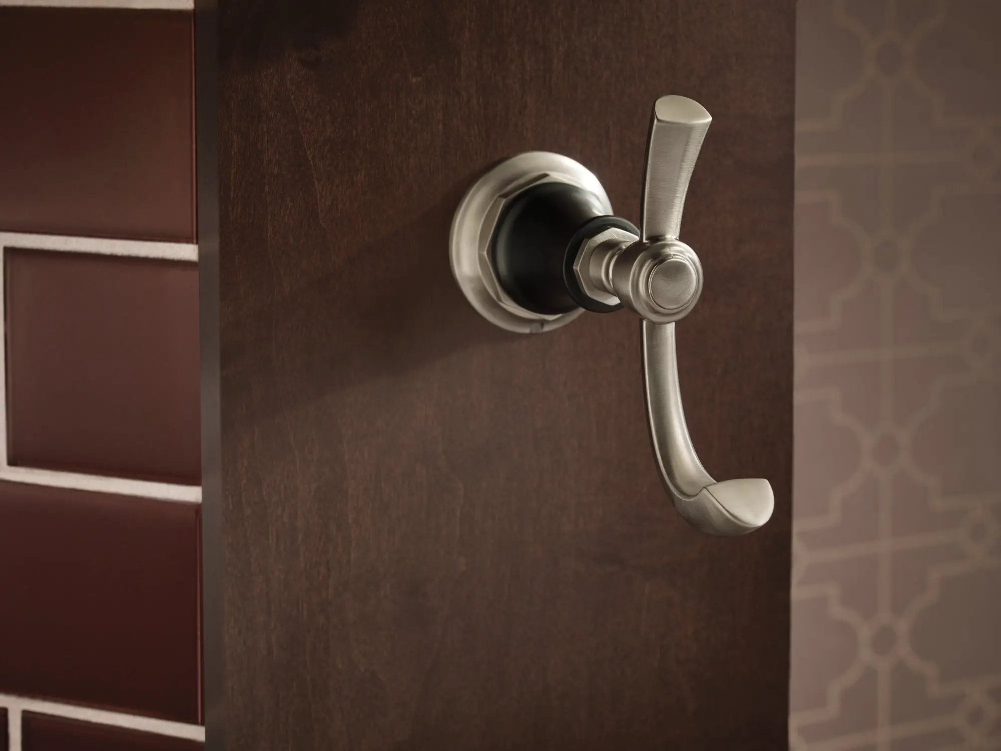 luxe nickel /matte black robe hook