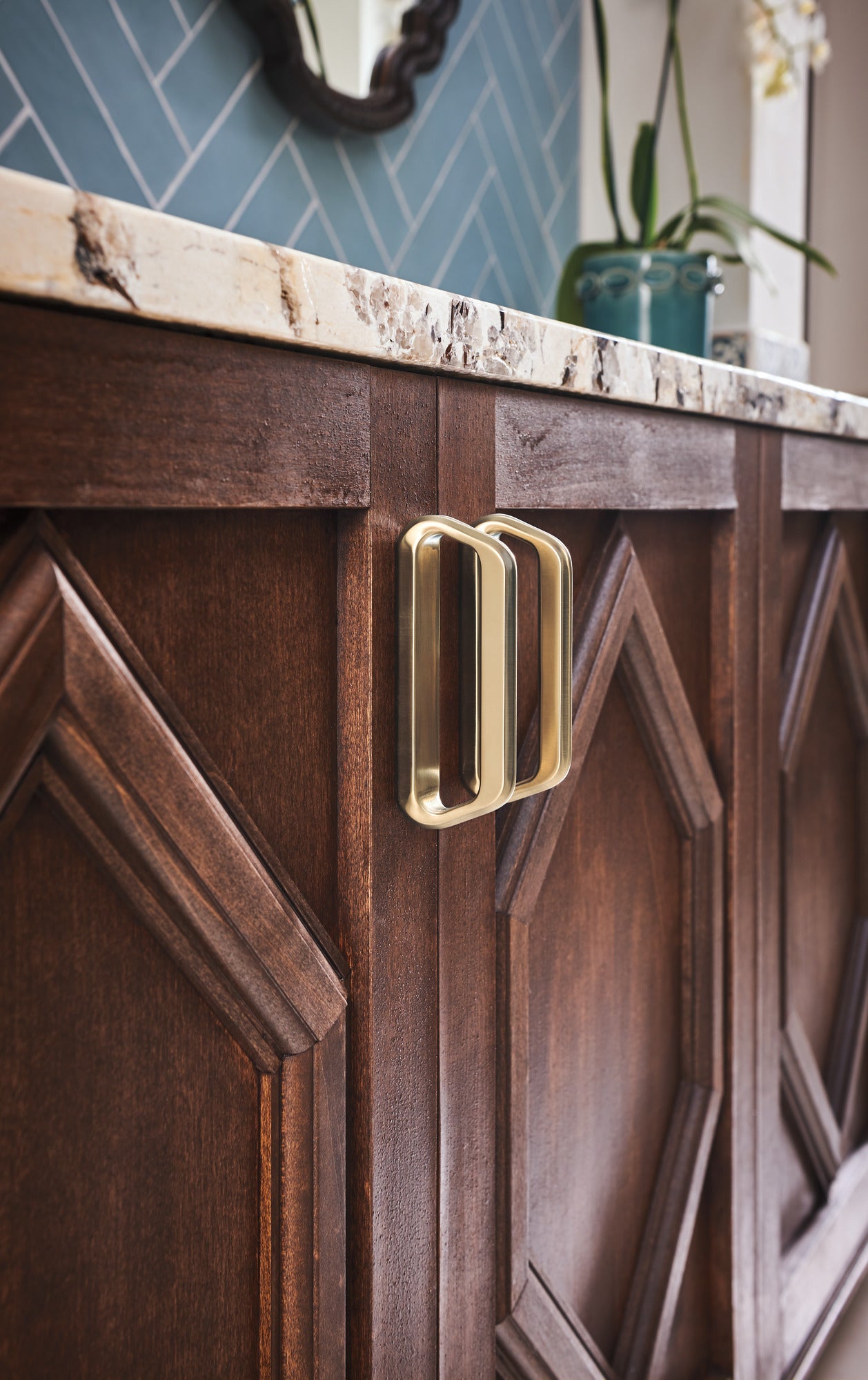 luxe gold drawer pull