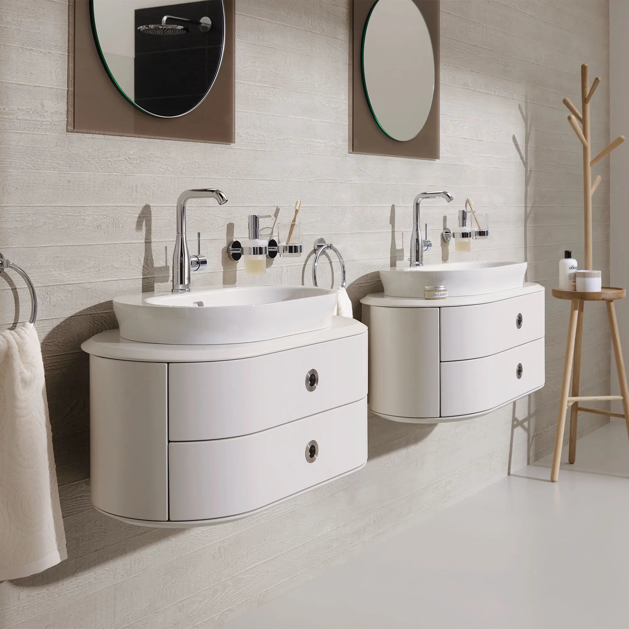 chrome bathroom faucet