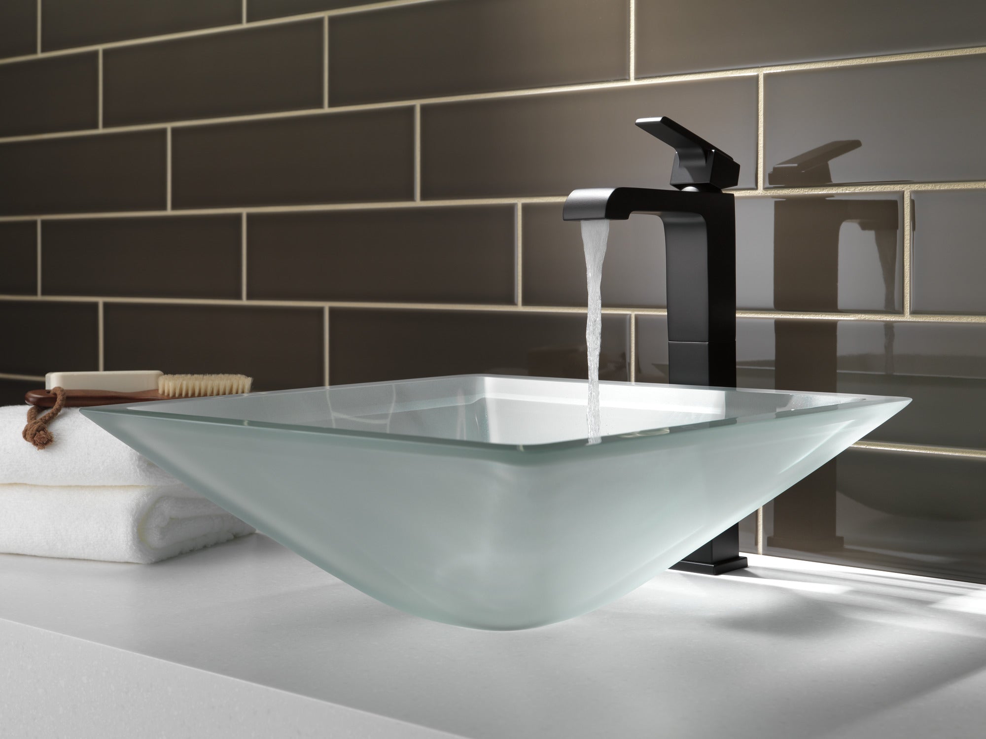 matte black bathroom faucet