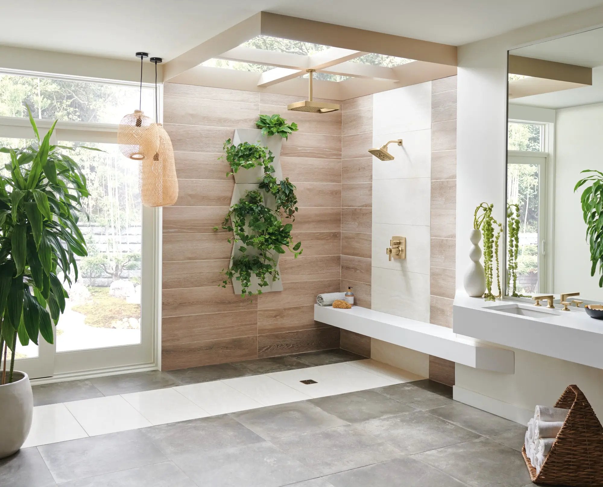 luxe gold shower head