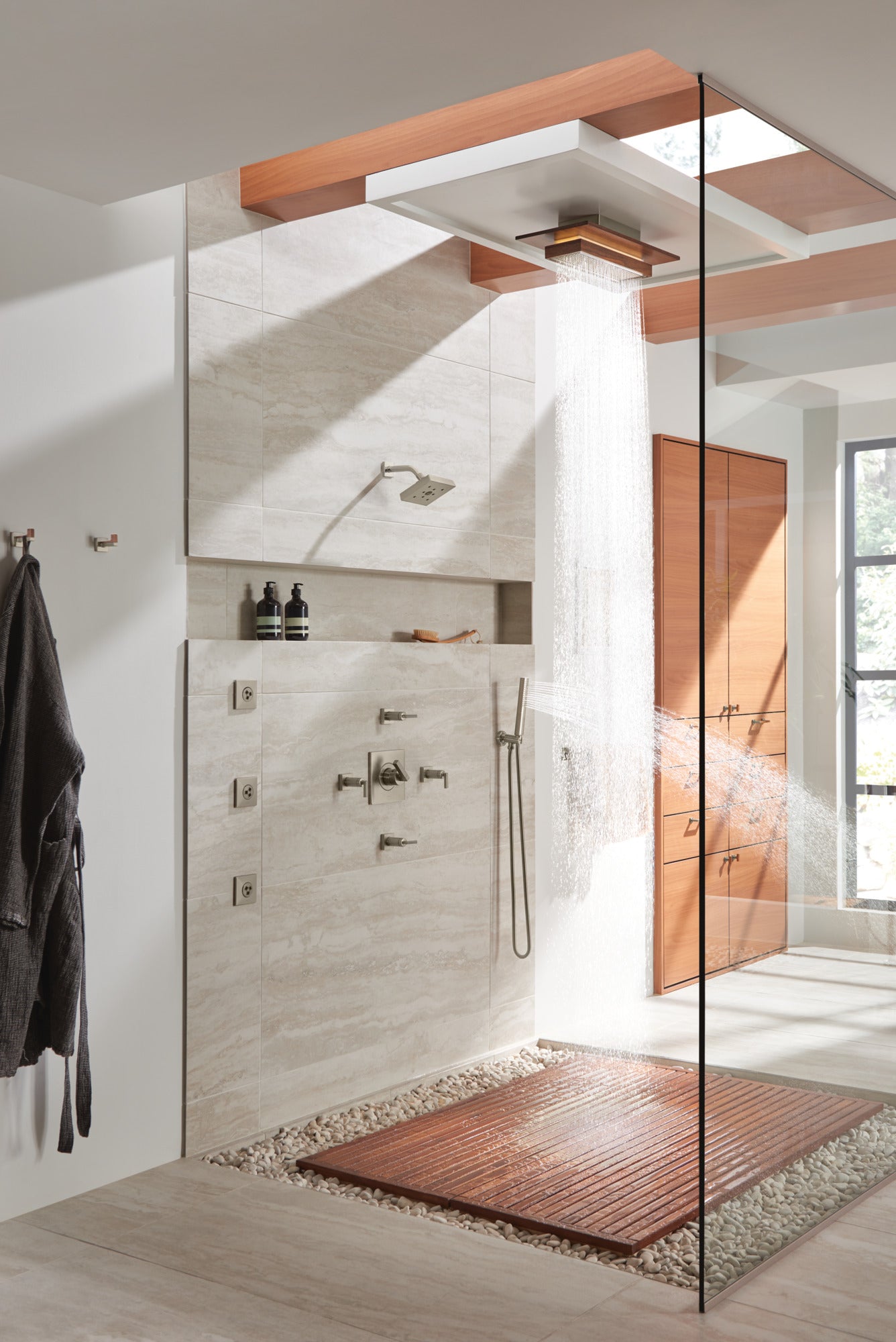 luxe nickel / teak wood shower head