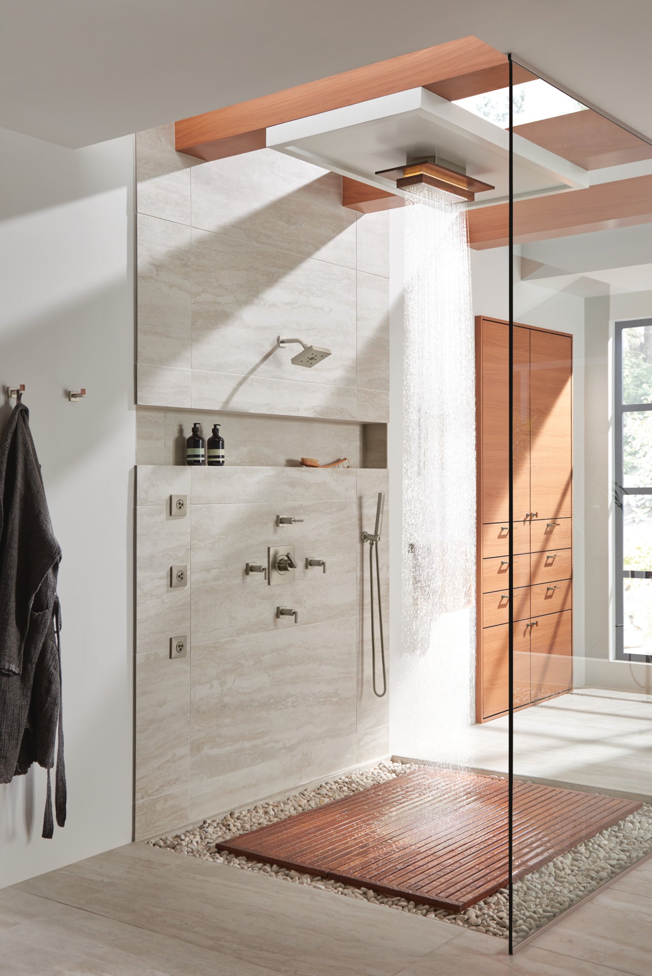 luxe nickel / teak wood shower head