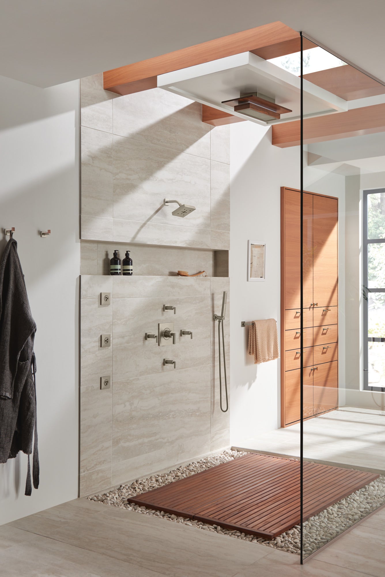 luxe nickel / teak wood shower head