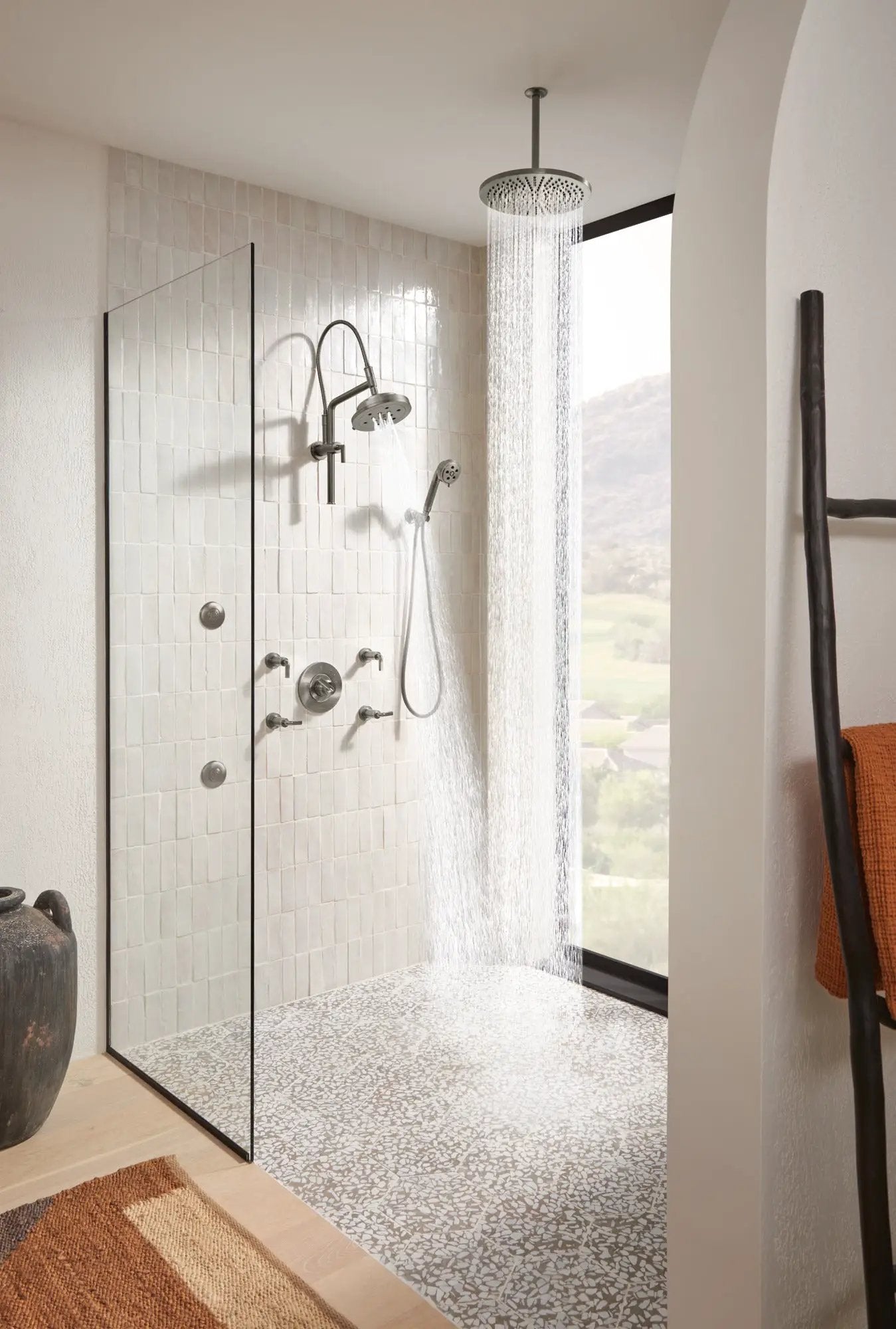 luxe steel handshower