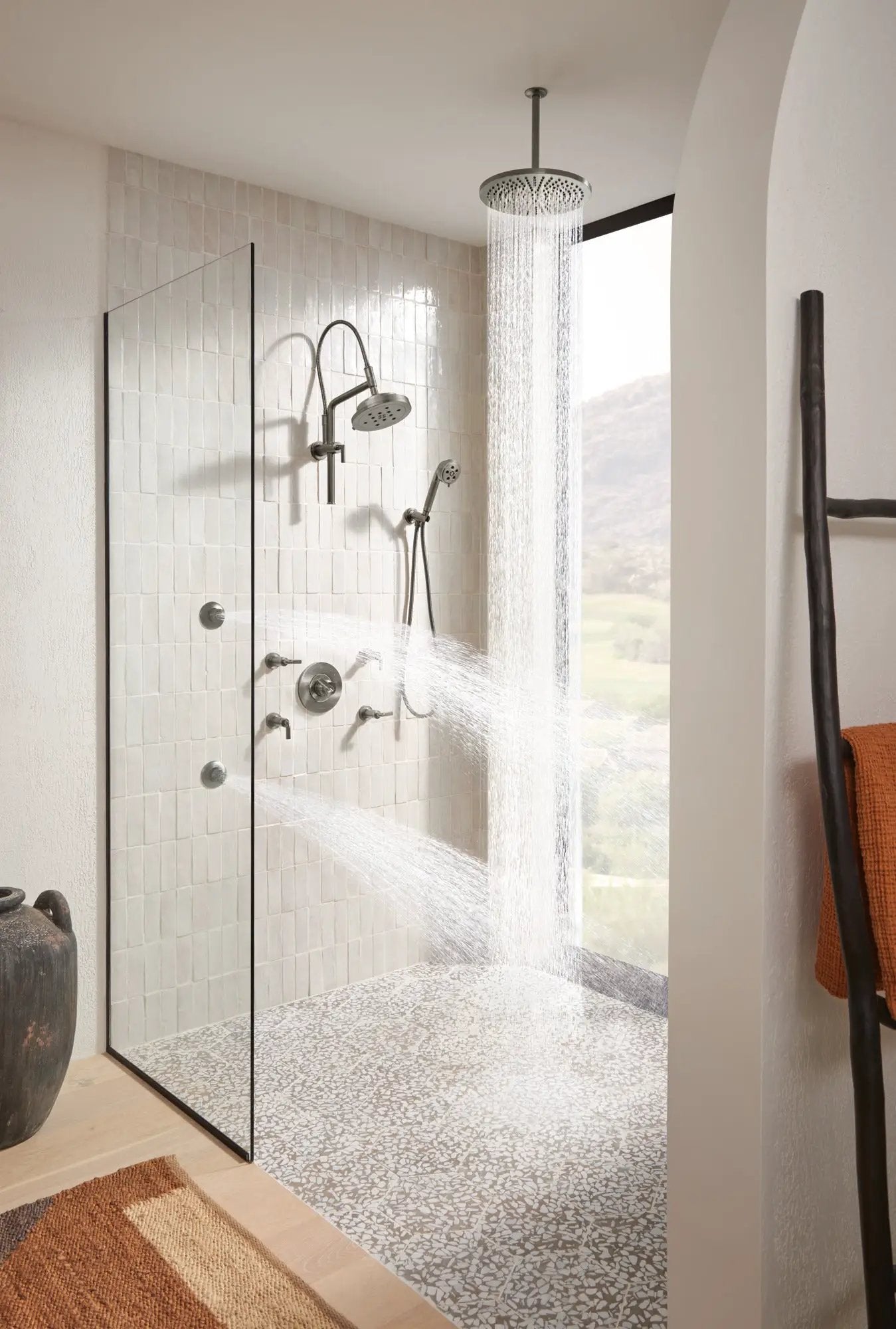 luxe steel shower head