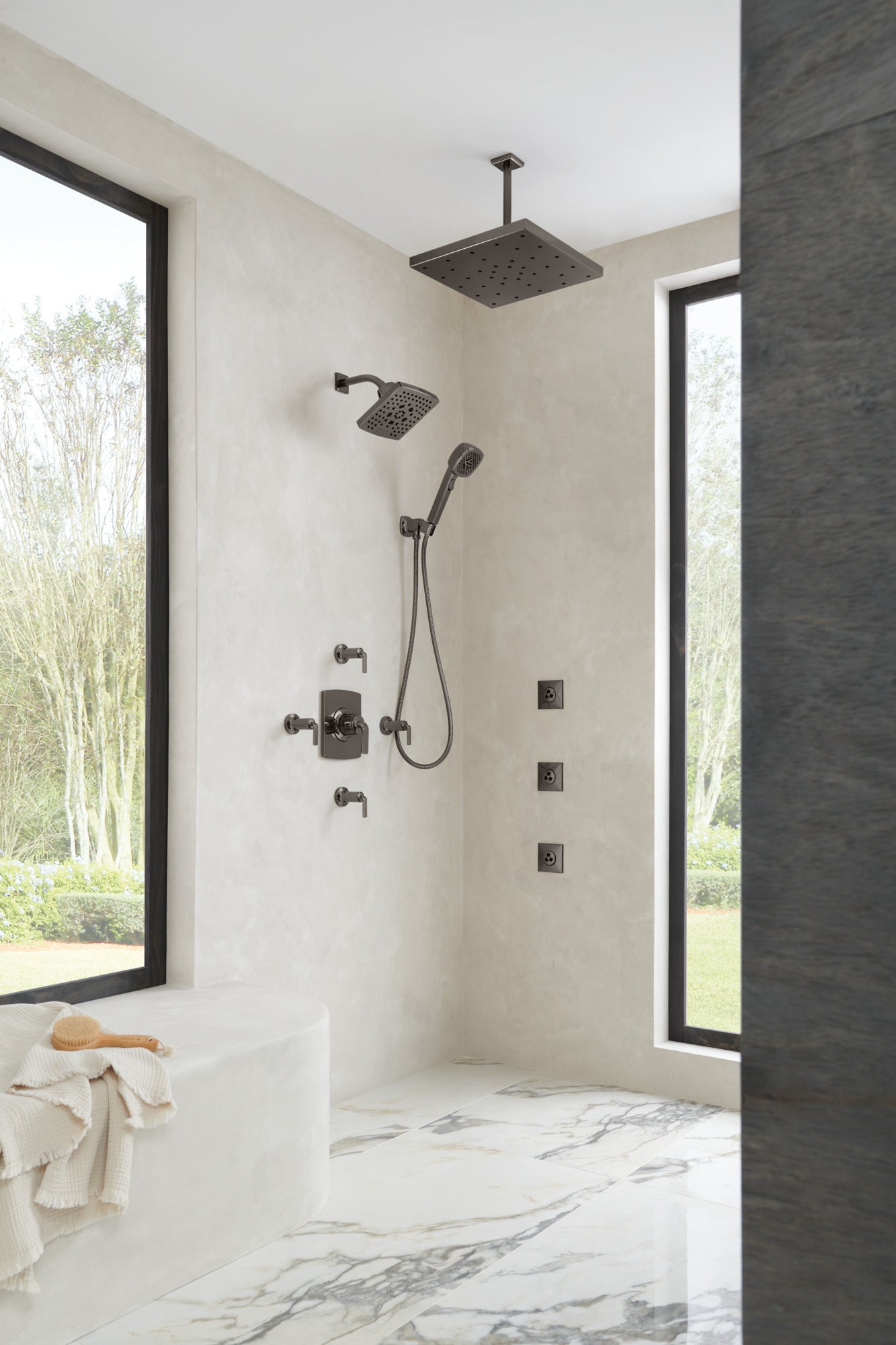 brilliance black onyx shower head