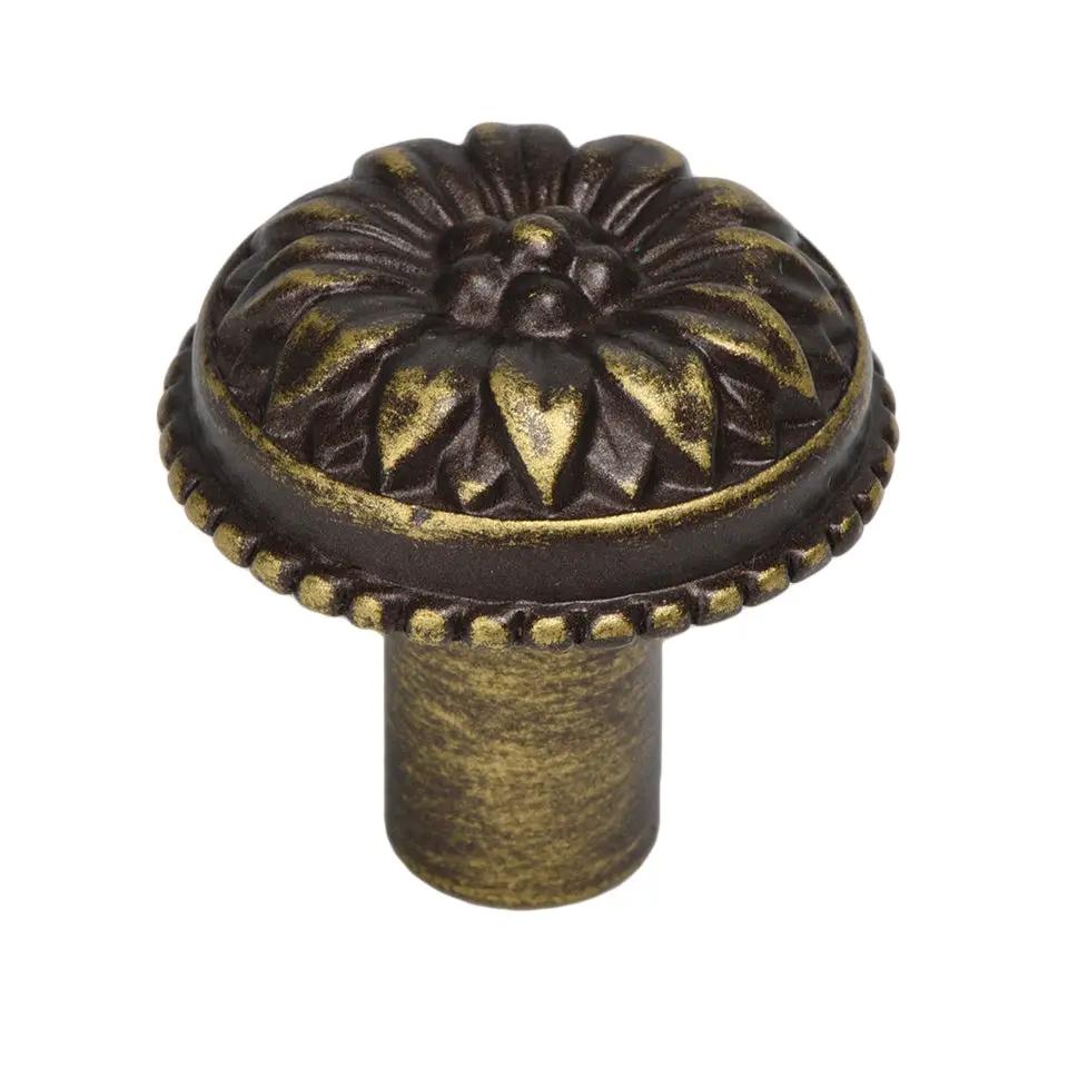 Carpe Diem Acanthus II Large Knob Rosette Style by Carpe Diem
