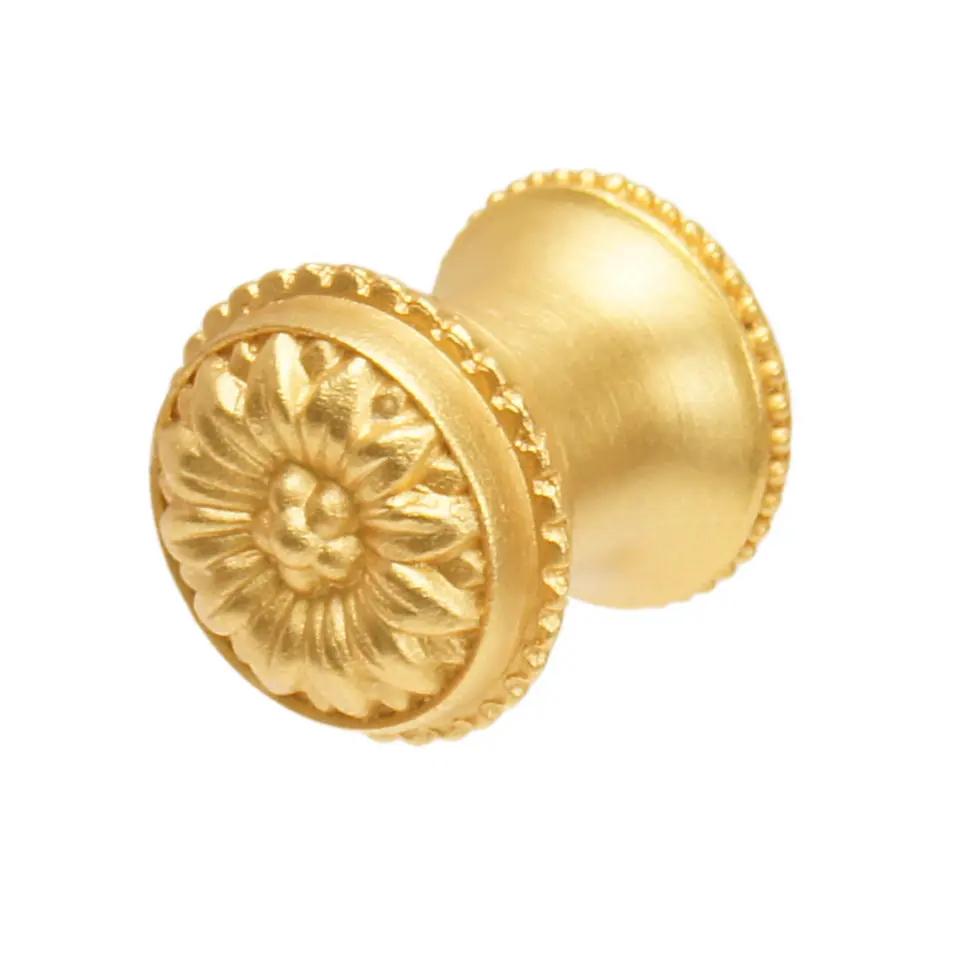 gilded mercury cabinet knob