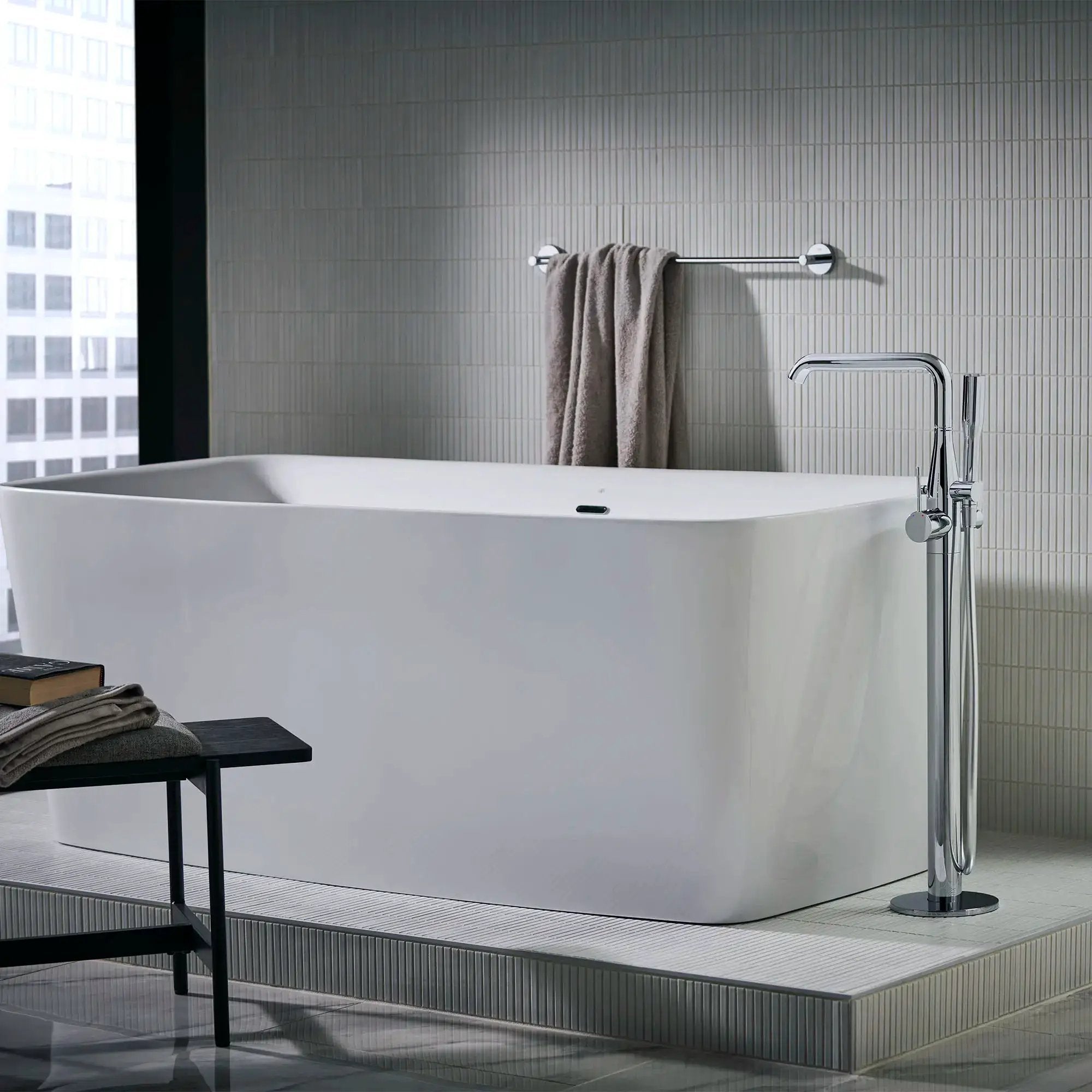 chrome tub faucet