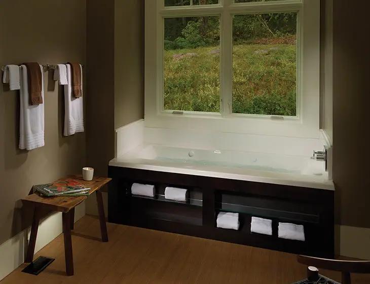 white bathtub