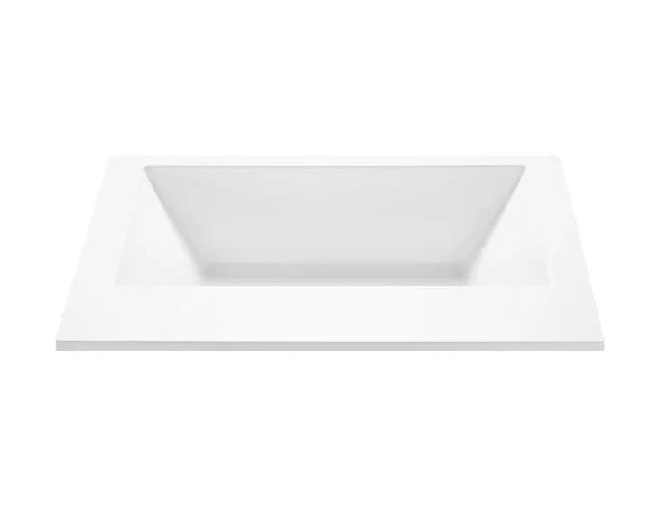 white bathtub
